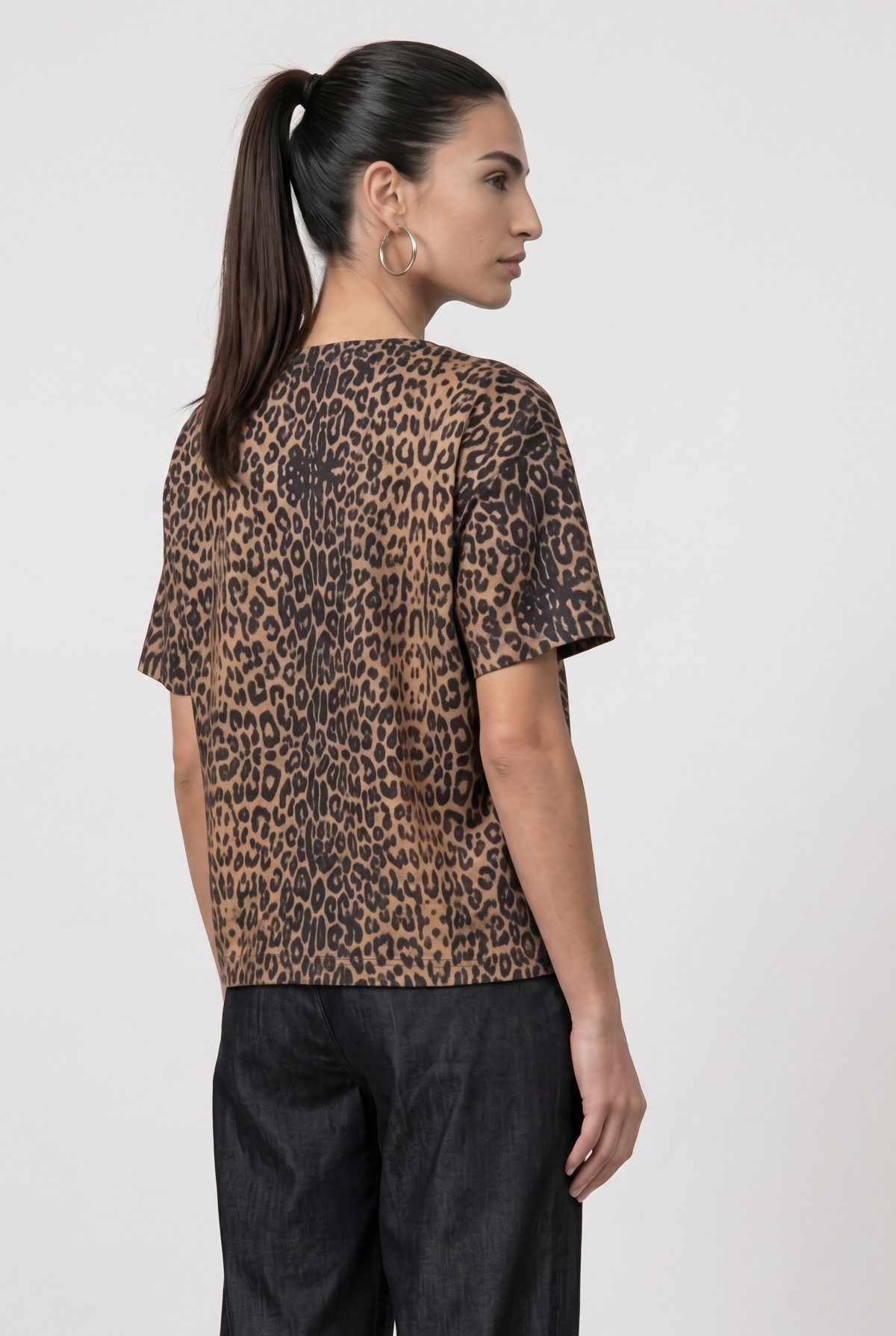 Monari T-Shirt Shirt Leo allover Rundhalsausschnitt, Kurzarm, Brusttasche, Leomuster – Bild 2 von 5