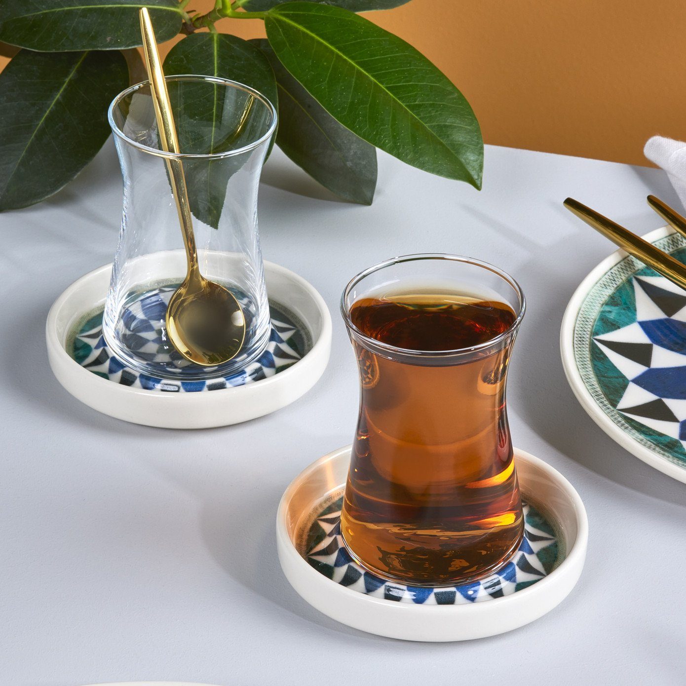 Karaca Teeservice Roman 12 tlg. Keramik Teeset 10 cm - Elegantes Tee Service-Set