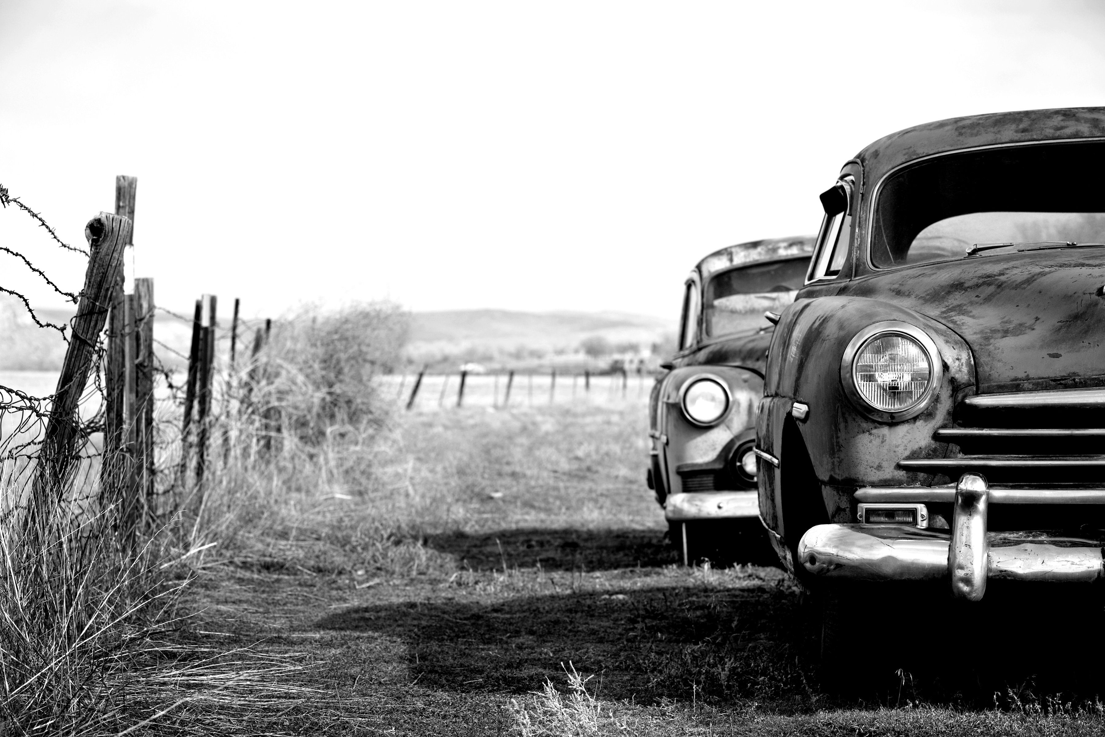 Papermoon Fototapete Autos Schwarz & Weiß