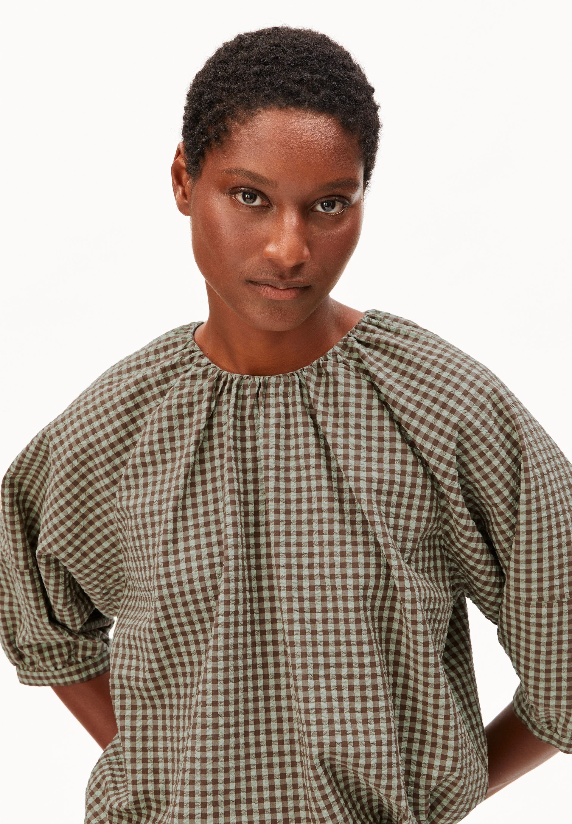Armedangels Kurzarmbluse VICHY SEERSUCKER Bluse aus 100% Bio-Baumwolle Loose Fit