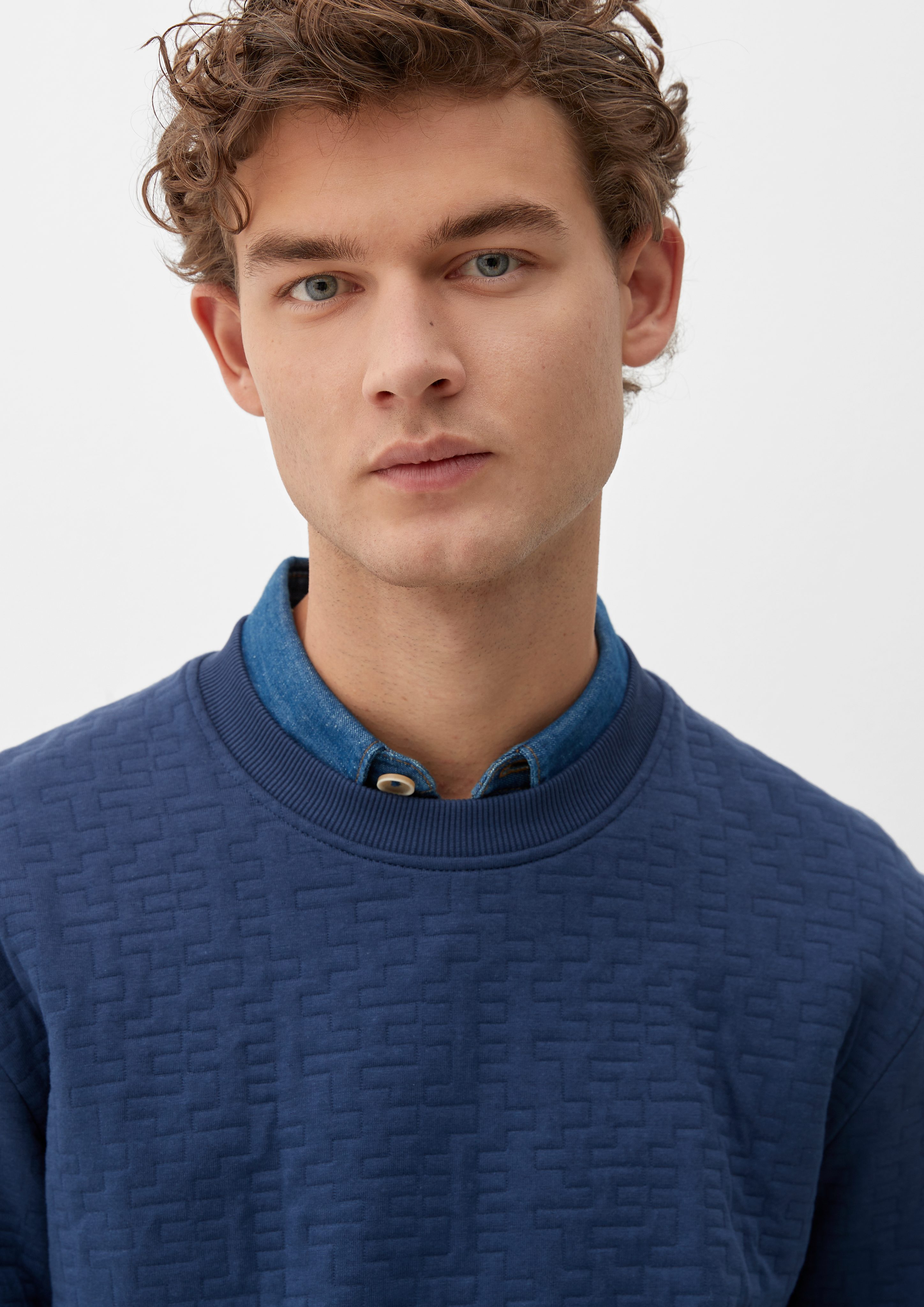 tiefblau Sweatshirt s.Oliver Musterstruktur mit Sweatshirt