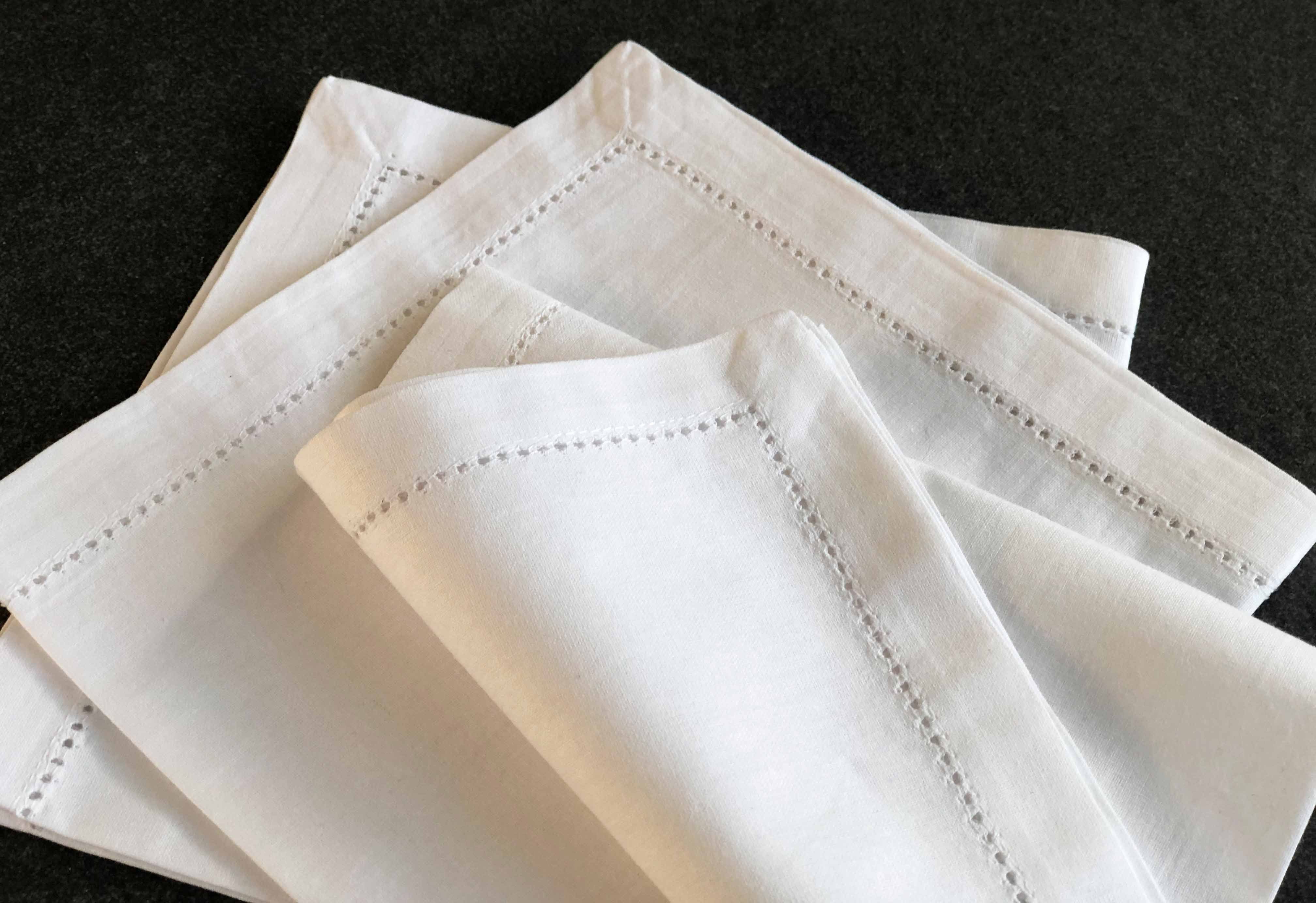 Libusch® Stoffserviette 6 Stoffservietten weiß mit Hohlsaum, 100% Baumwolle, mit Kuvertecken, (Set, 6 St), 40x40