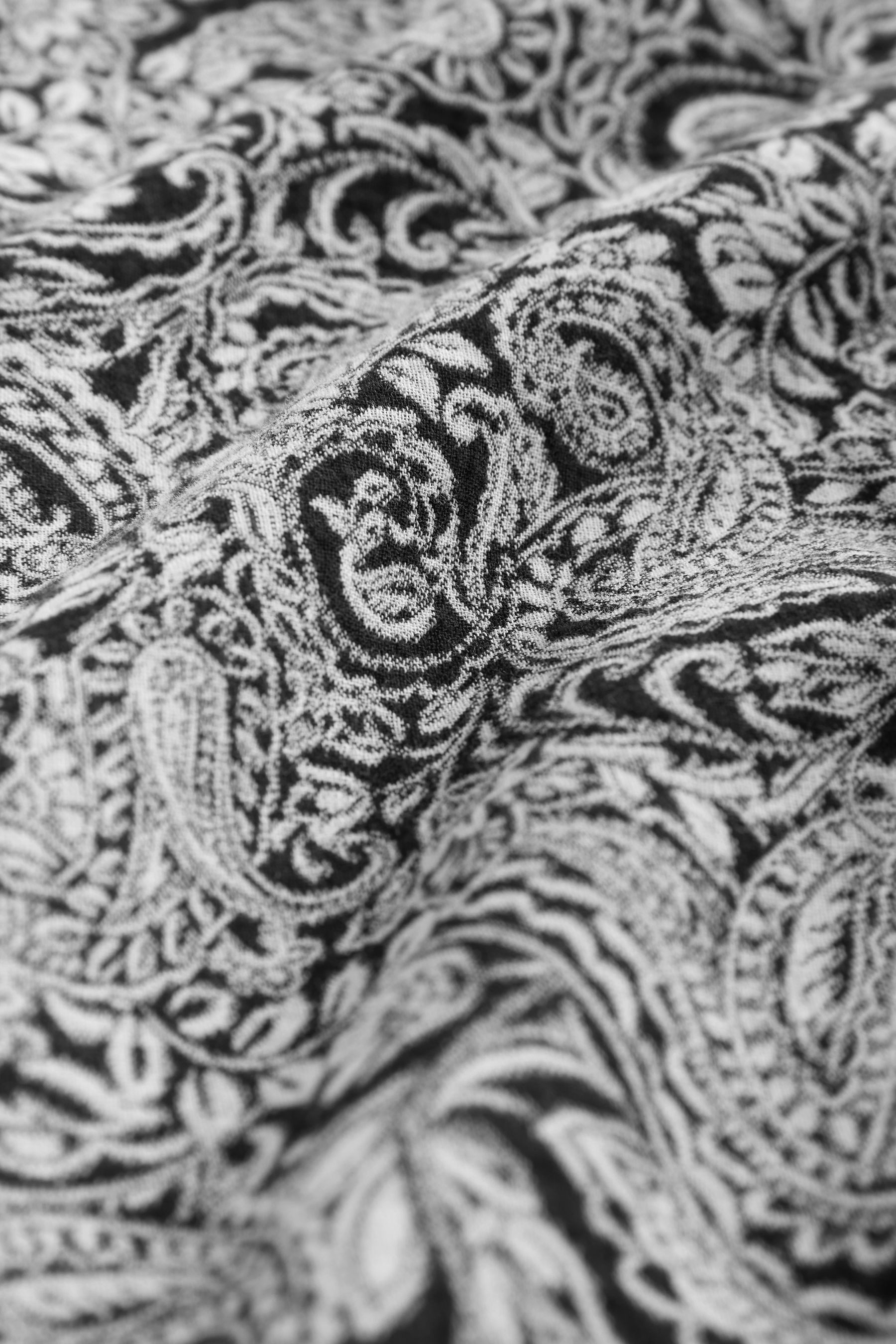 Next Kurzarmhemd Kurzärmeliges Jacquard-Hemd mit Paisley-Print günstig online kaufen