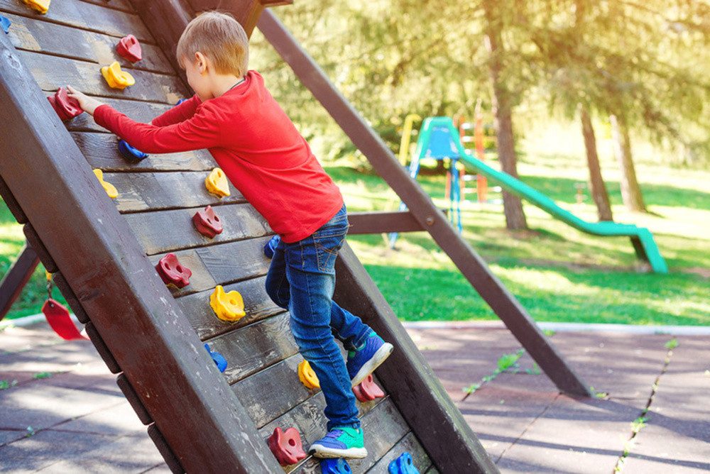 KRUZZEL Kletterwand Klettersteine Griffe für Kinder, (Spar-Set, 10-St., Geschicklichkeit), Rutschfeste Oberfläche für mehr Griffkraft bei jeder Witterung