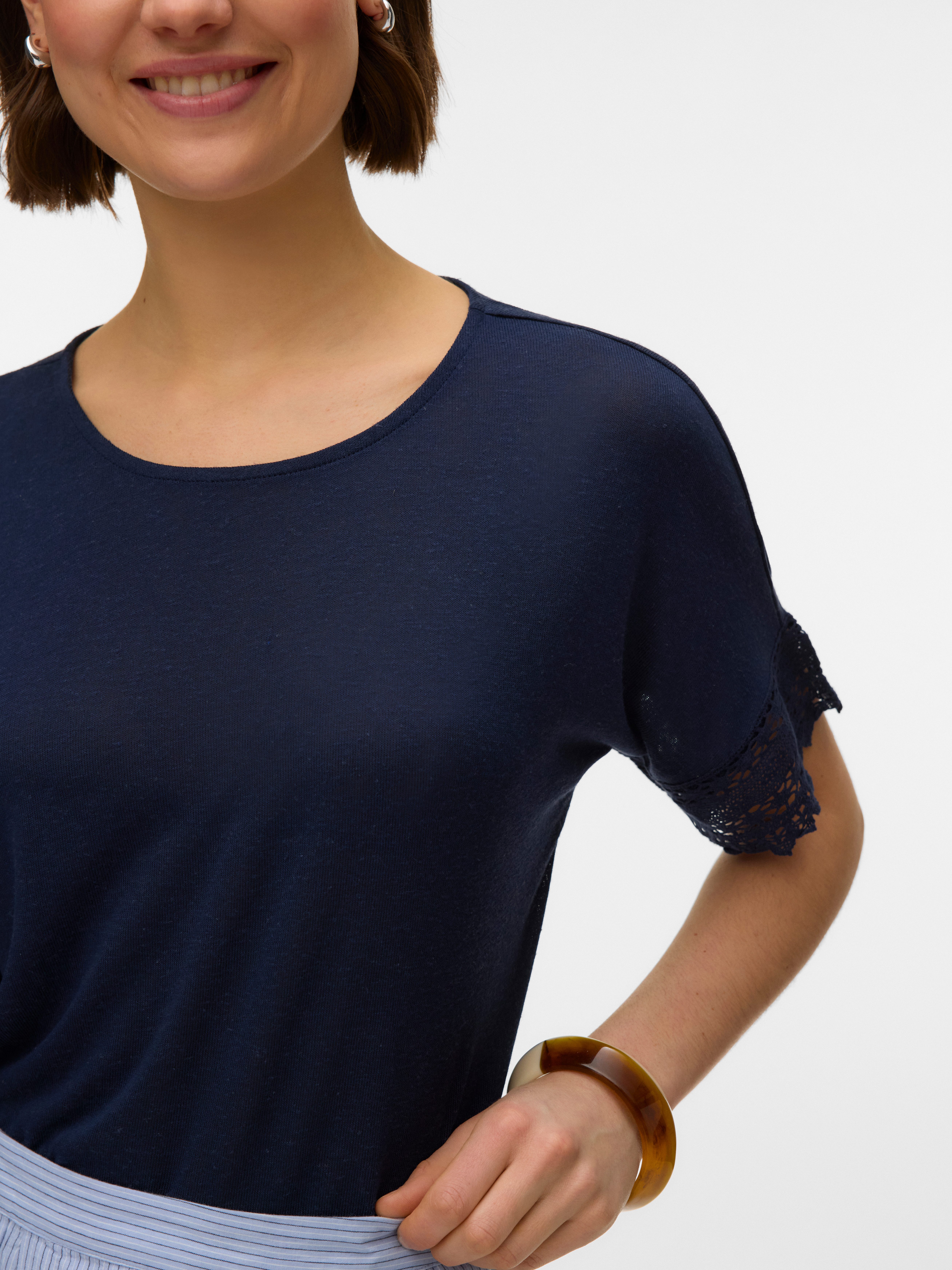 Vero Moda Kurzarmshirt VMGINA SS LACE TOP JRS Viskosemischung