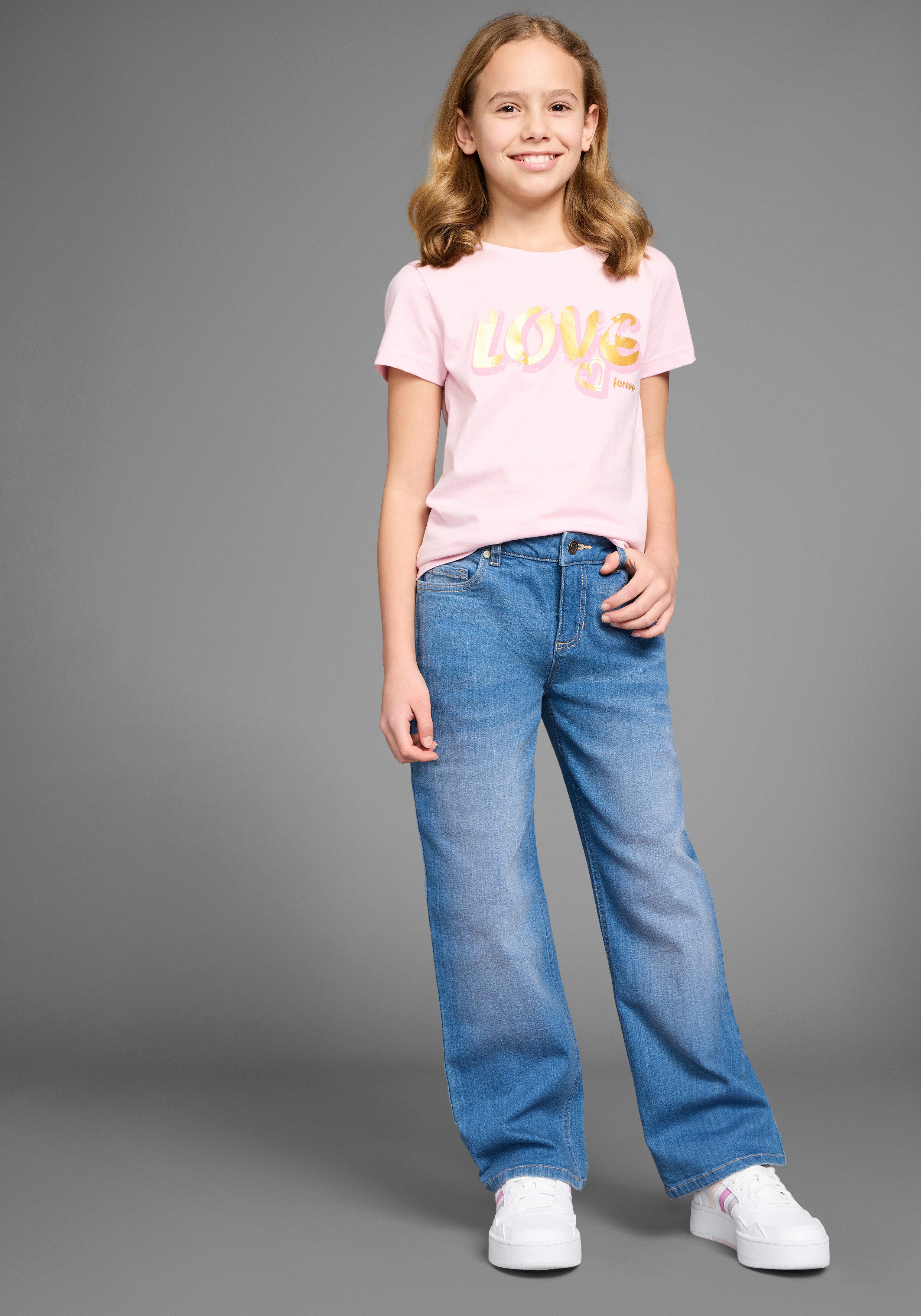 DELMAO Loose-fit-Jeans Mädchenjeans in weiter Form Weite Jeans mit Logo-Stickerei