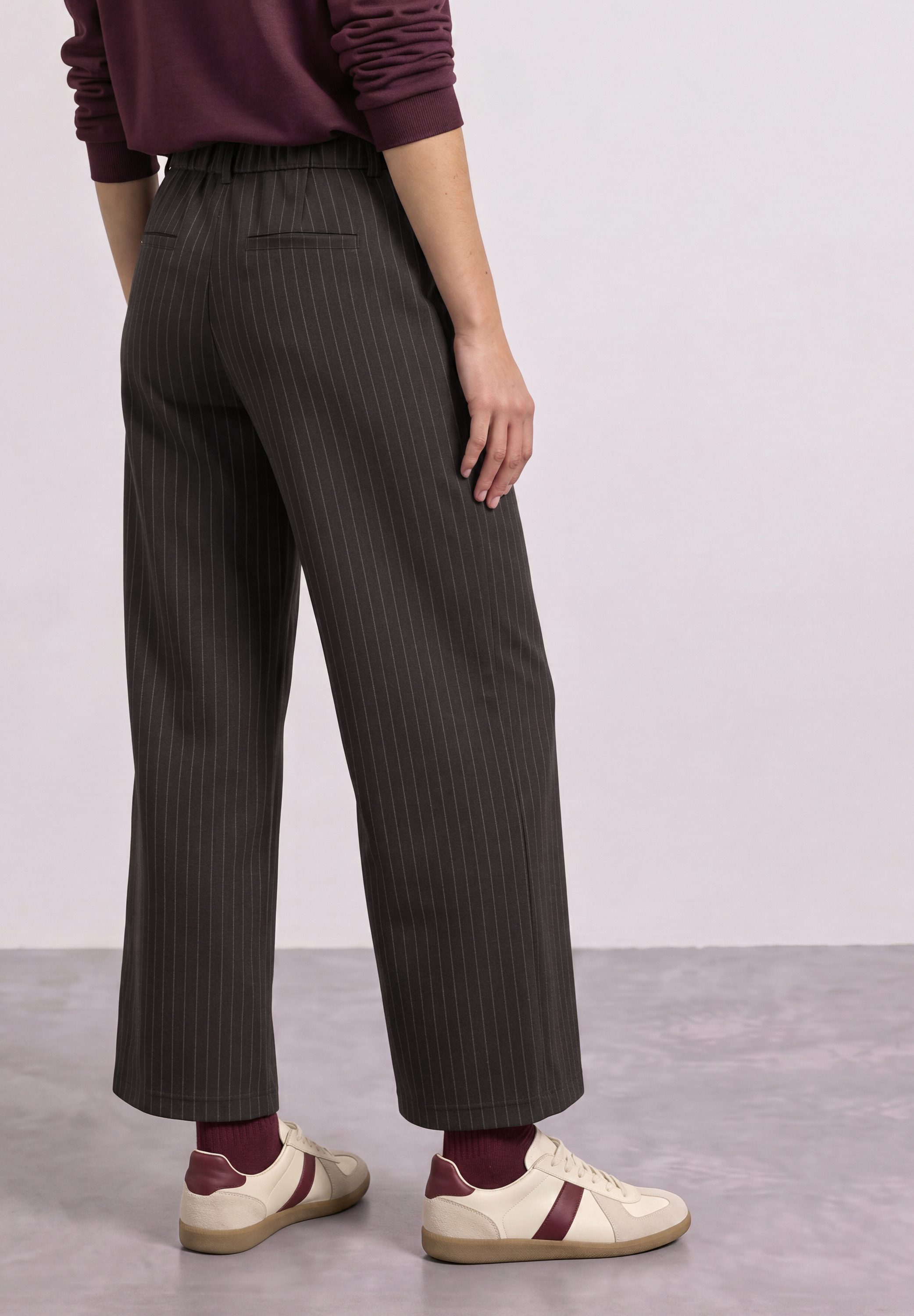 STREET ONE Stoffhose im elastischen Materialmix