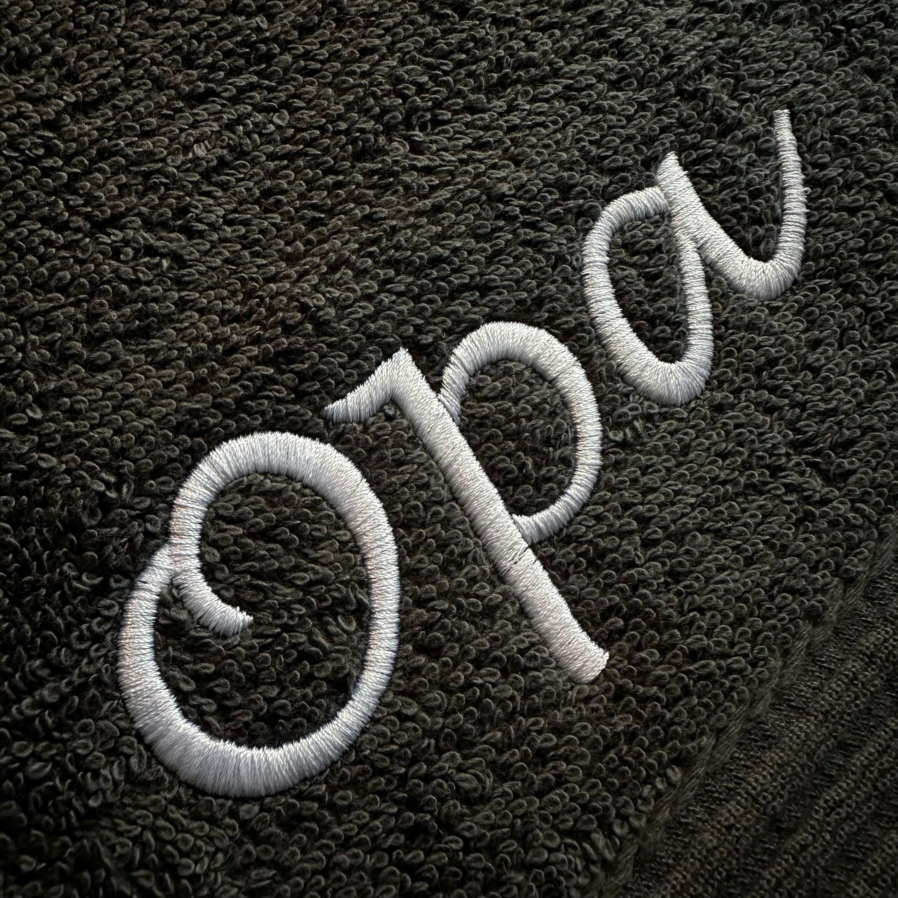 Bestickung Opa Badetuch, bestickt Oma Oma Opa Schnoschi mit mit schwarz oder Handtuch hochwertige Gästehandtuch Handtuch oder Duschtuch