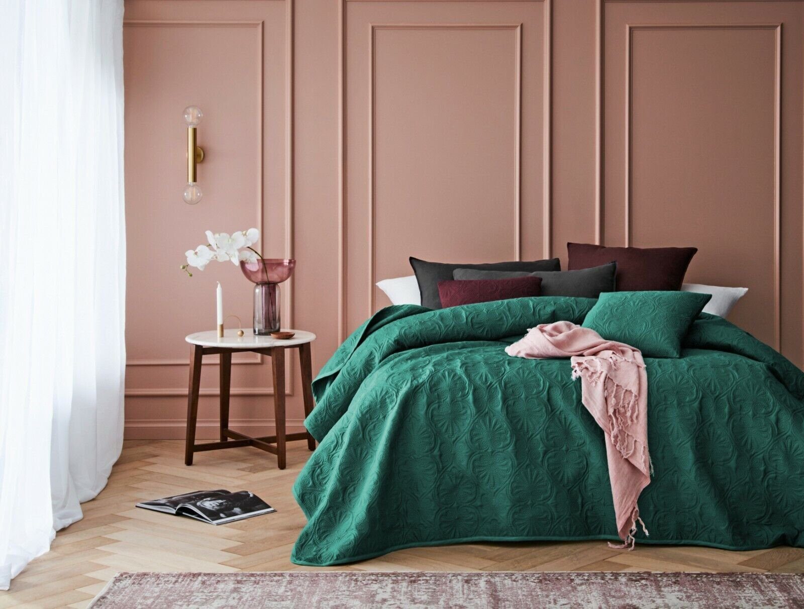 ROOM99, LEILA, Überwurf, dekorativer universelle, Elegante Decke praktische Steppung, Tagesdecke Dunkelgrün