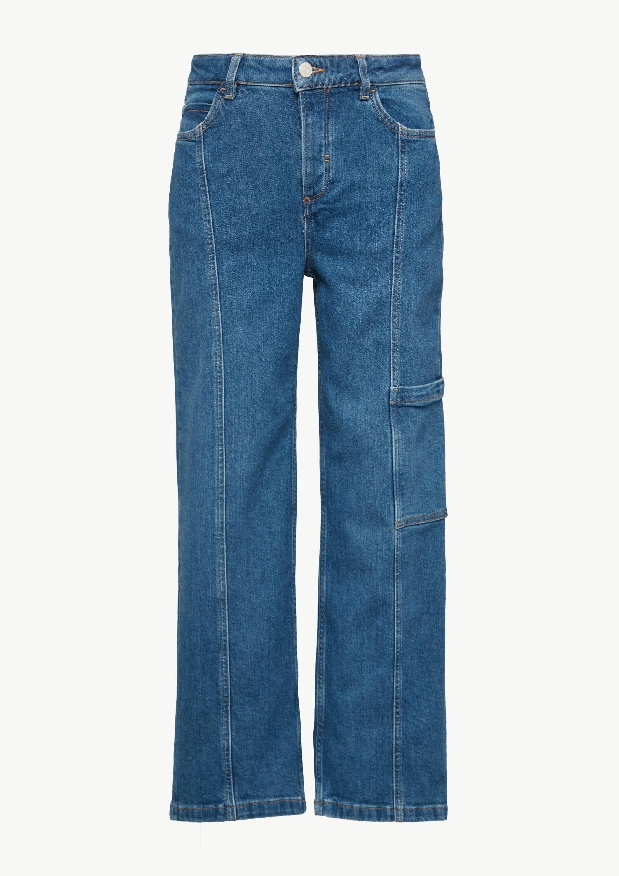 comma Regular-fit-Jeans Jeans-Hose Verkürzte Jeans mit Cargotasche und Nahtdetails, 360° Denim
