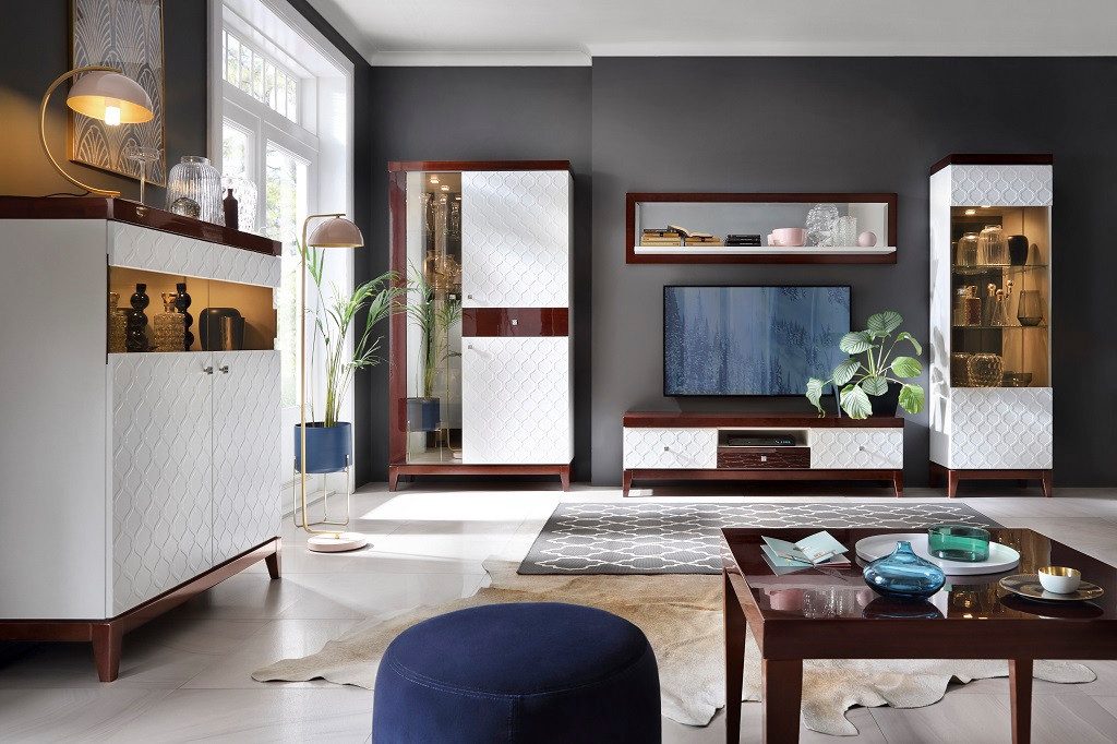 JVmoebel Barschrank Elegante Vitrine aus Massivholz mit weißer Lackierung und Holzfüßen (1-St)