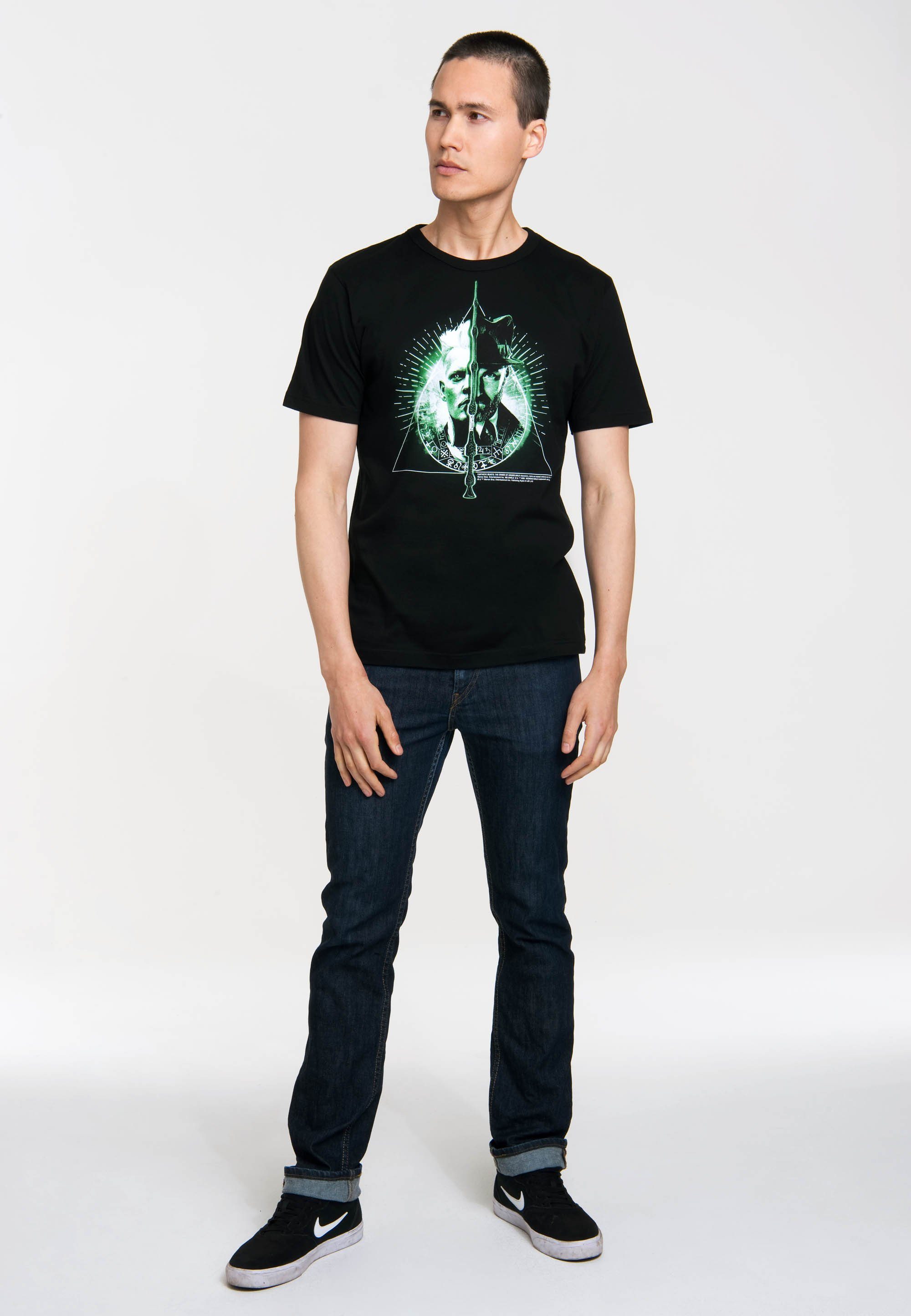 LOGOSHIRT T-Shirt Grindelwald vs Dumbledore mit großem Frontprint