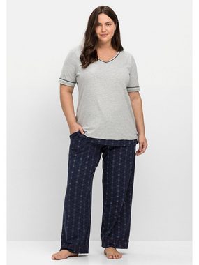 Sheego Pyjamaoberteil Große Größen mit Kontrastdetails und V-Ausschnitt