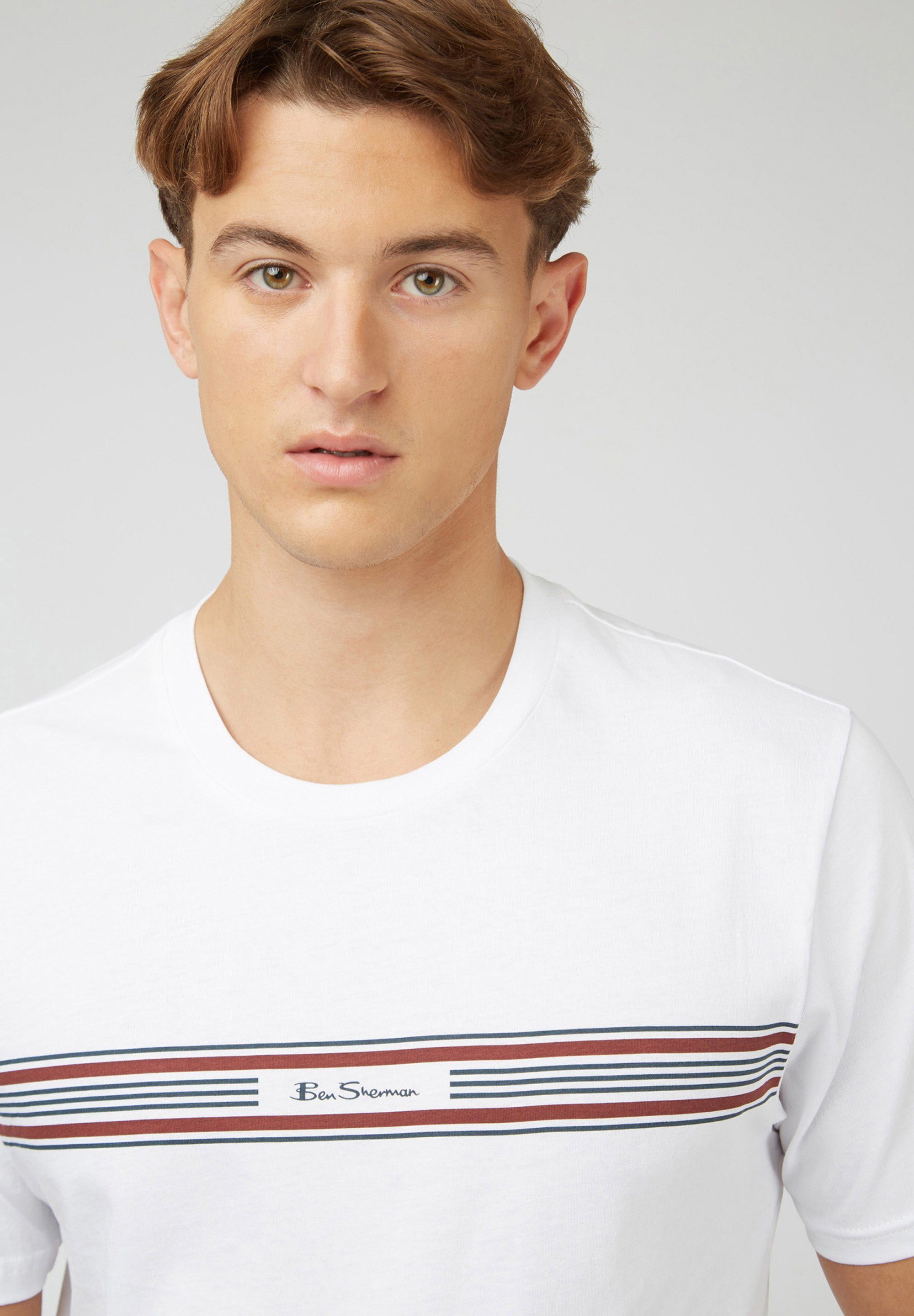 Ben Sherman T-Shirt Seasonal Stripe Tee mit weiß Logo Kontraststreifen