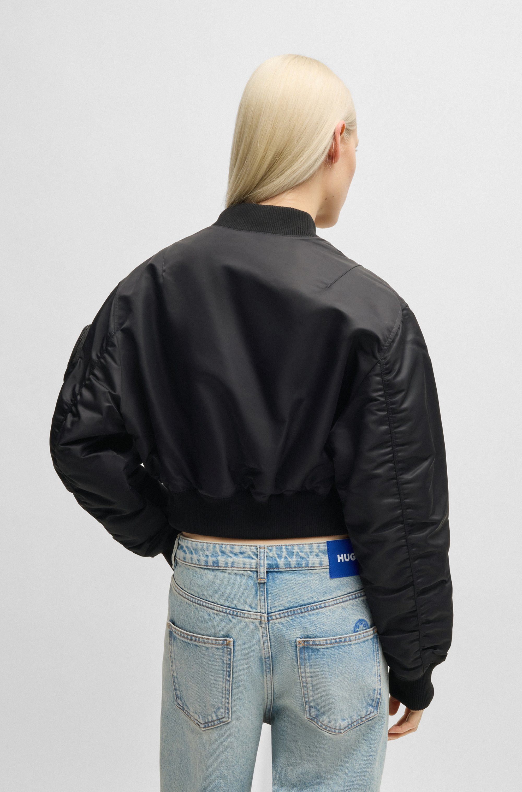 HUGO Blue Bomberjacke Foraia mit aufgesetzter Ärmeltasche, Iconic Streetstyle