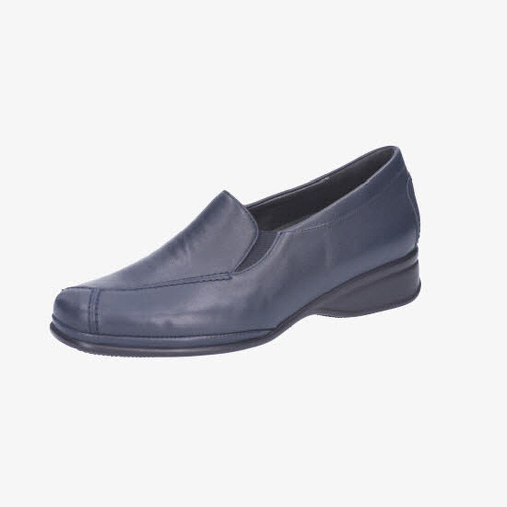 Ria Slipper