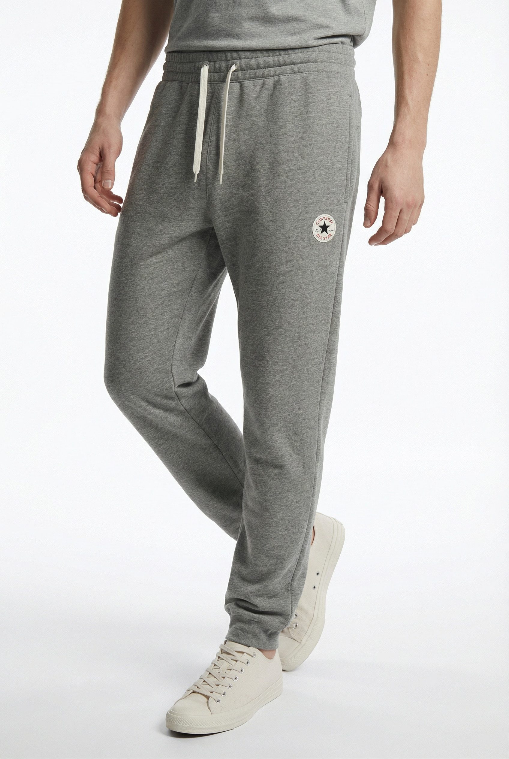 Converse Jogginghose CHUCK PATCH JOGGER sportlicher Stil, pflegeleicht, bequeme Passform