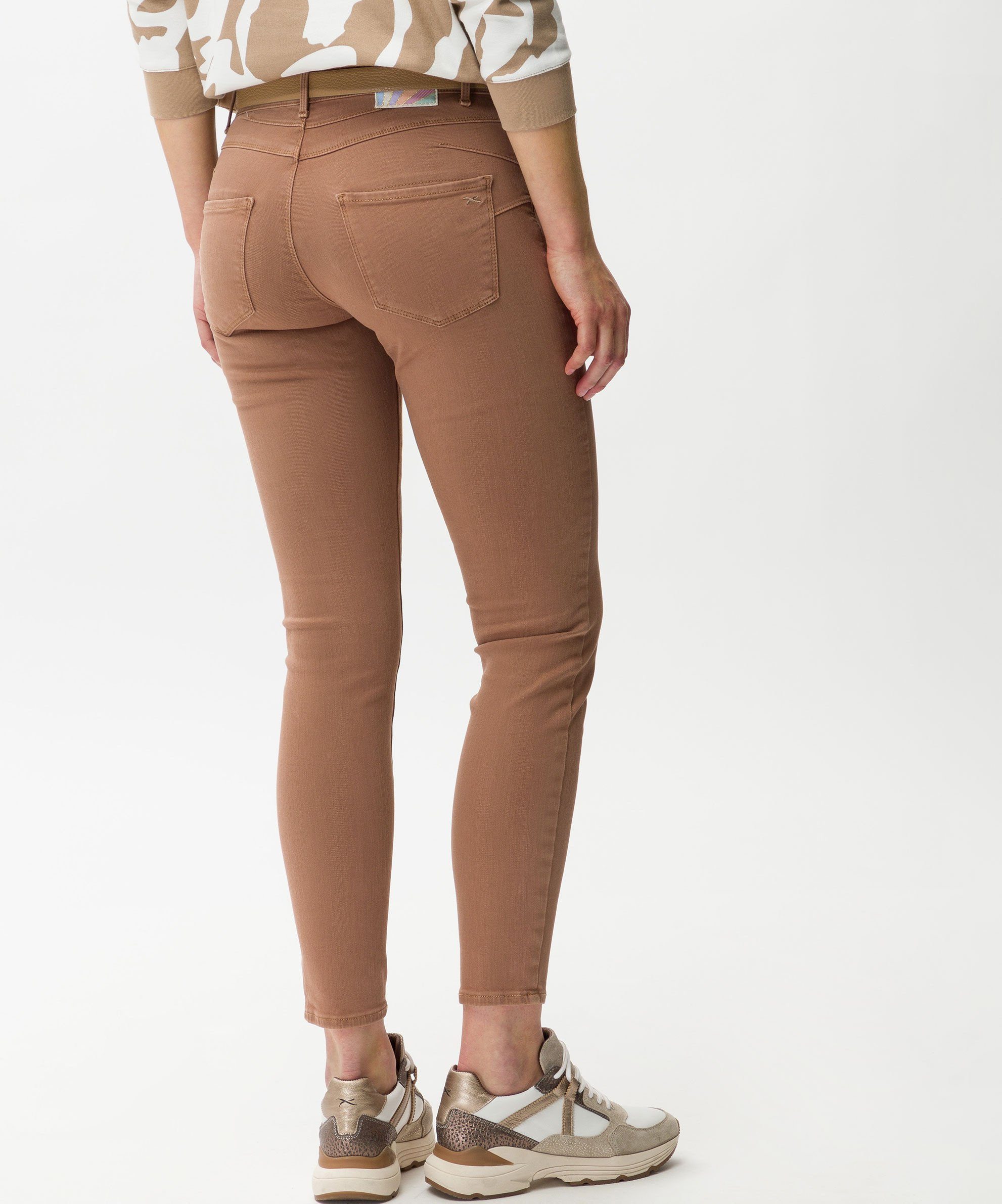 Röhrenjeans oak Skinny-fit-Jeans Brax Stylingdetails mit trendigen