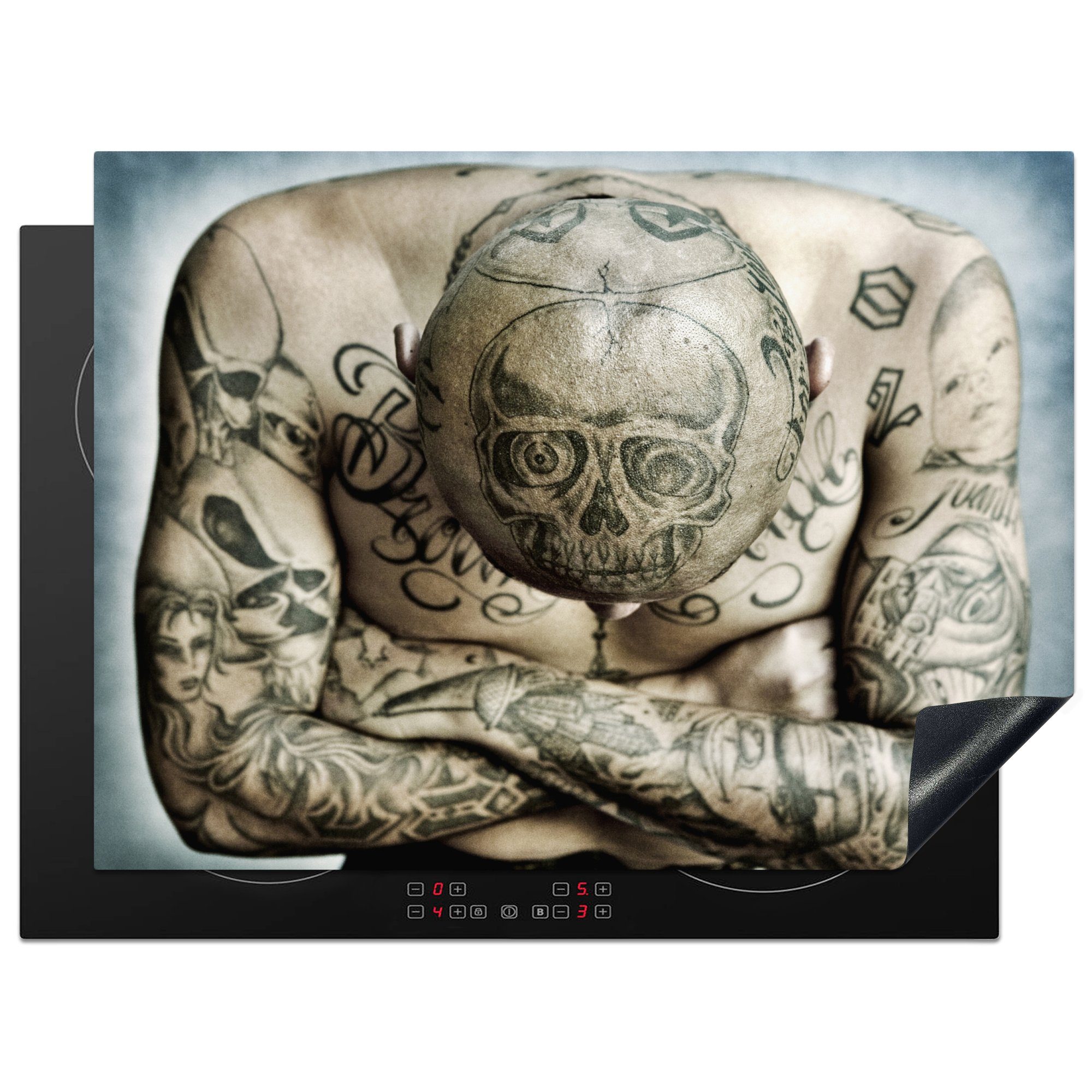 MuchoWow Herdblende-/Abdeckplatte Jemand mit vielen Tattoos, Vinyl, (1 tlg), 71x52 cm, Induktionskochfeld Schutz für die küche, Ceranfeldabdeckung