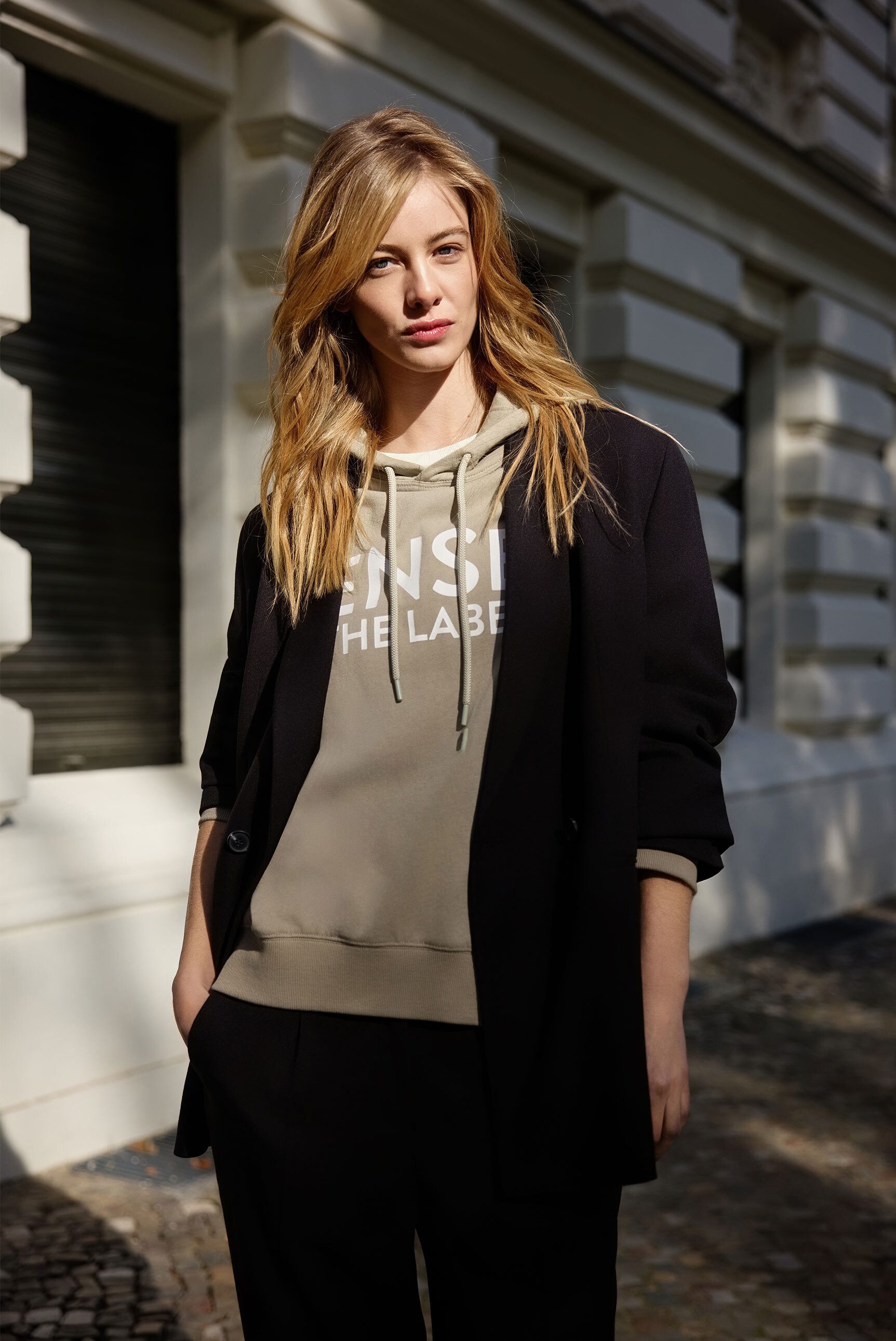 SENSES.THE LABEL Kapuzensweatshirt aus Baumwolle