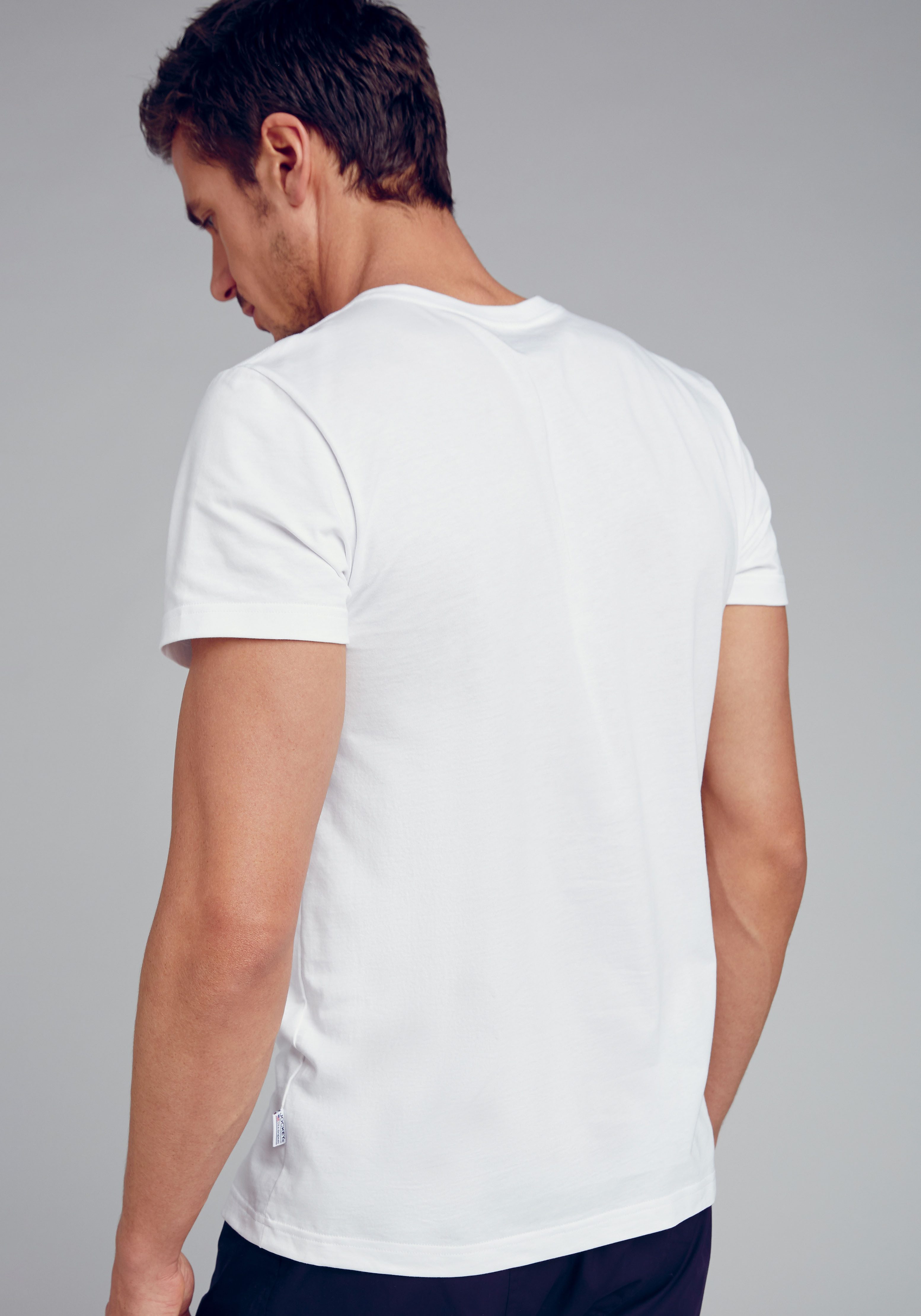 Jockey V-Shirt American V-Neck Shirt (2er Pack) lockere Passform, flache Nähte, kurze Ärmel, weich