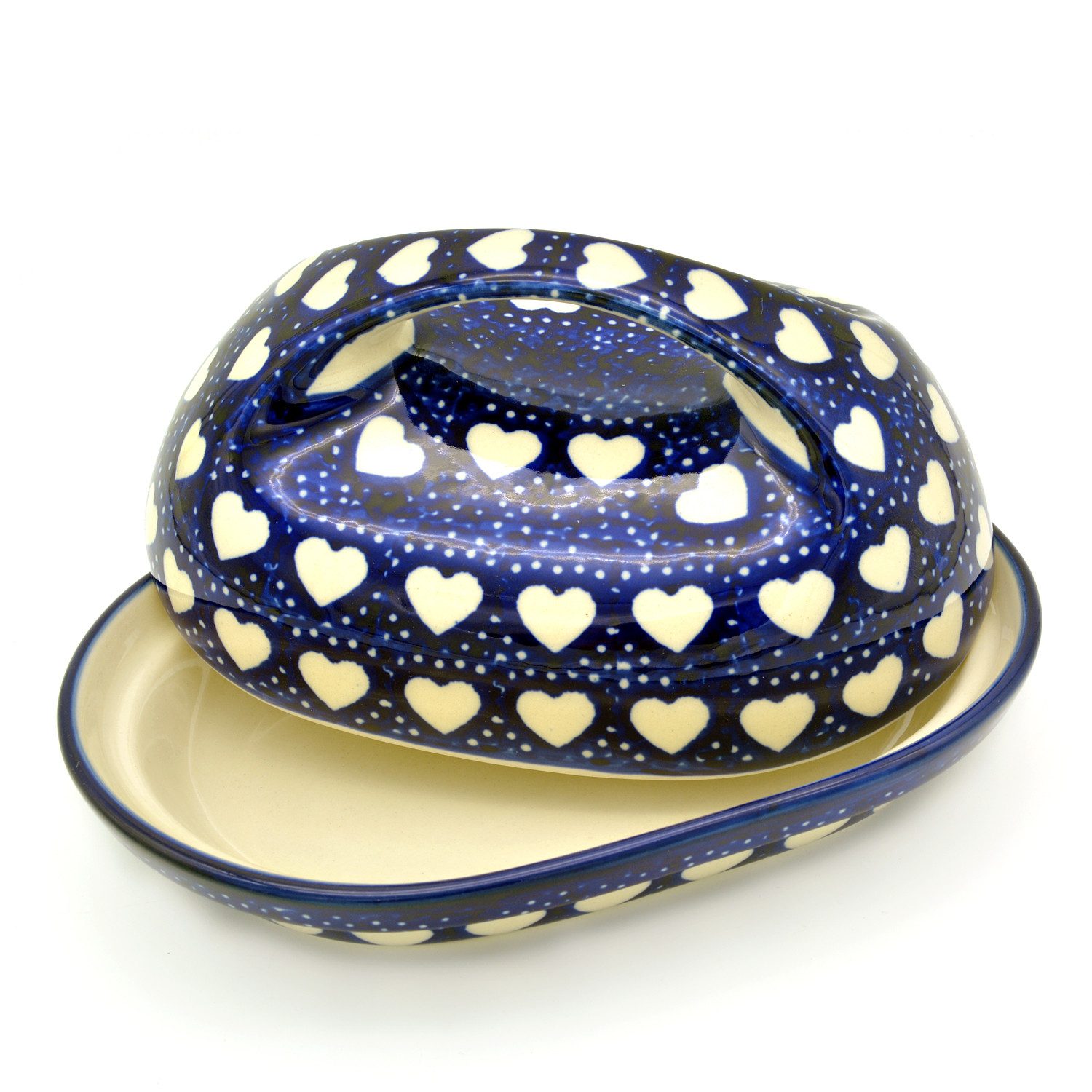 Bunzlauer Keramik Manufaktura Butterdose oval mit großem Griff, Unterteil und Deckel oval geformt, großer Griff.