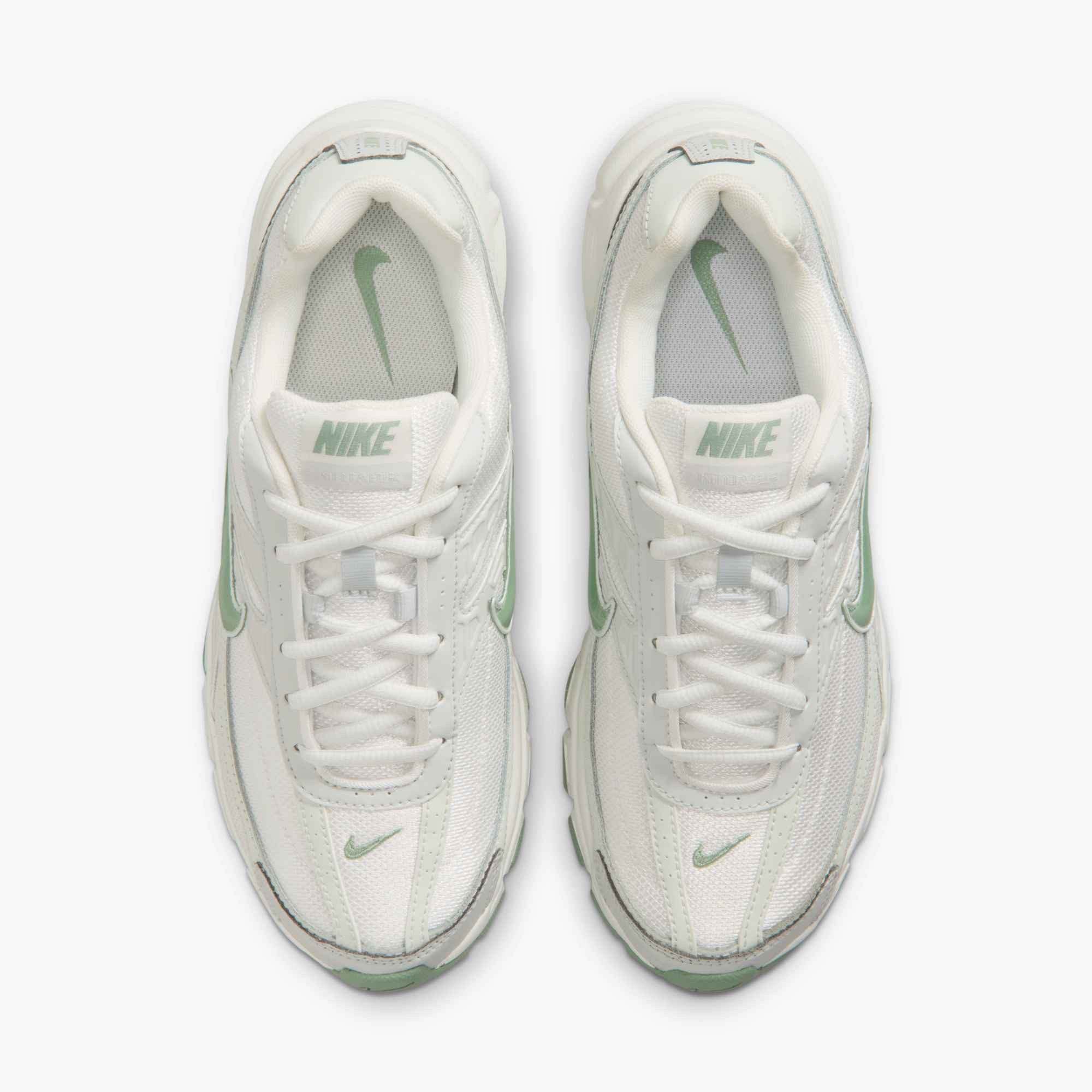 Nike Sportswear Initiator Sneaker inspiriert vom Design des Nike P-6000