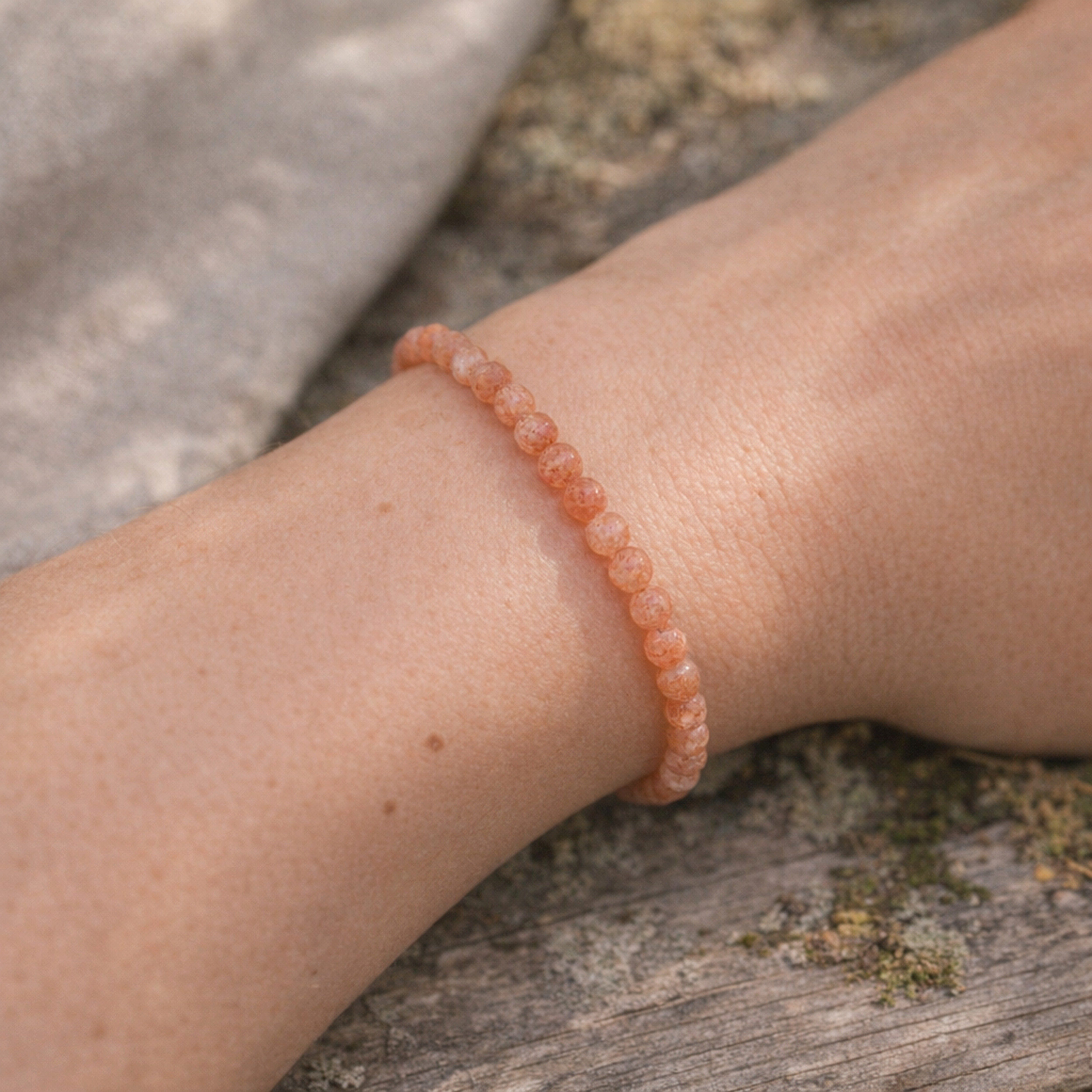 Lebensquelle Plus Armband Sonnenstein Mini-Kugelarmband, 4 mm – Bild 2 von 5