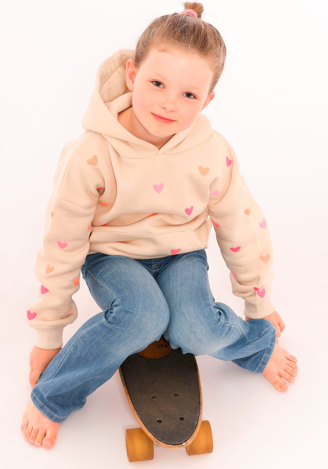 Zwillingsherz Hoodie "Hearts" Kids mit gestickten Herzen allover für Mädchen