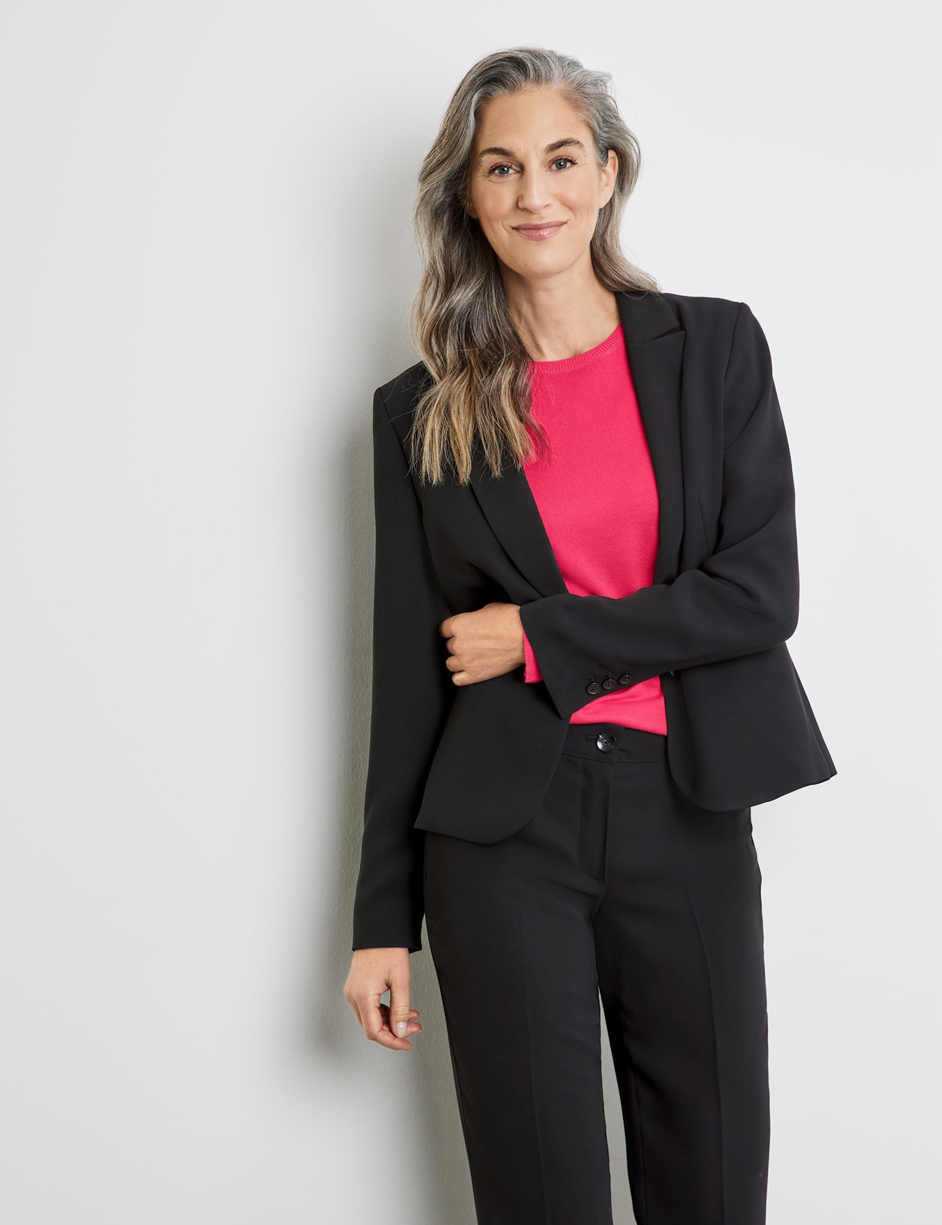 GERRY WEBER Kurzblazer Klassischer Blazer mit Reverskragen