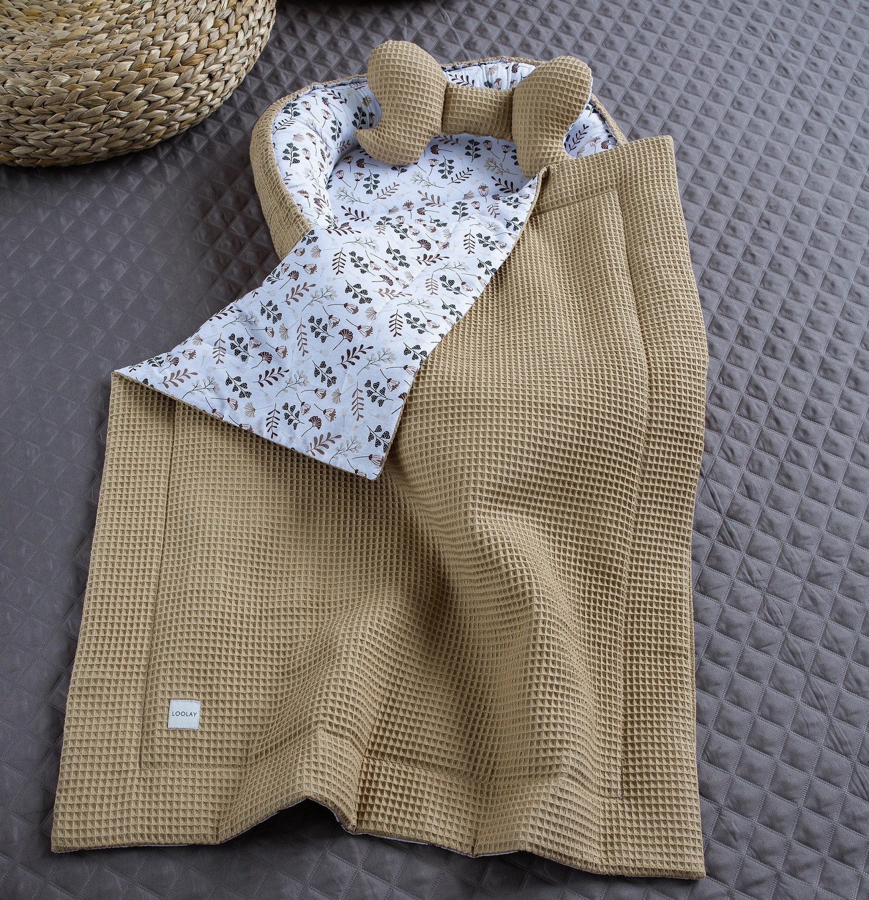 Bettnestchen Taupe WAFFELPIQUE/ BLUMEN Braun Babynest Babyausstattung