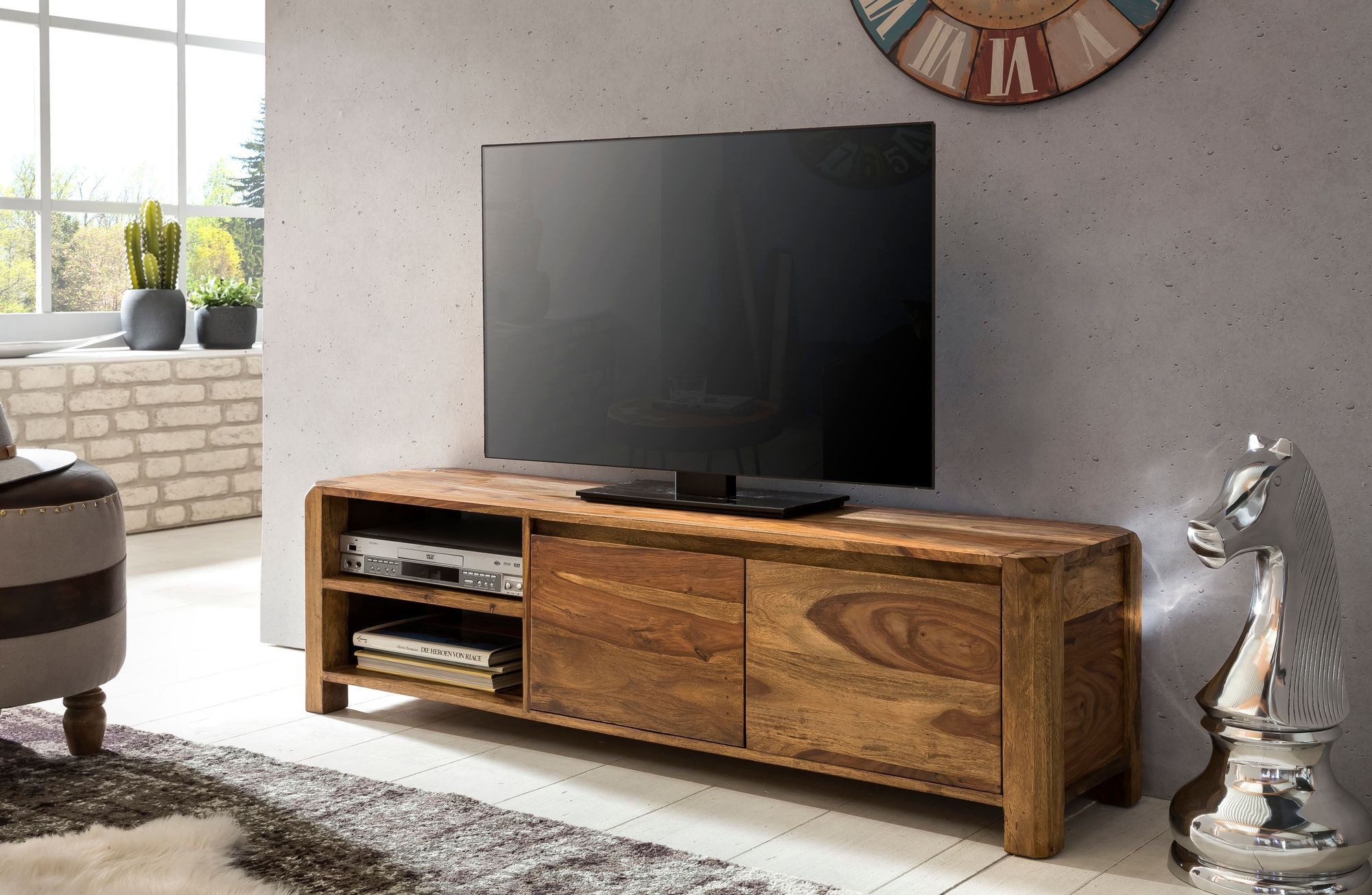 furnicato Lowboard TV-140x40x35 Massivholz, Walnuss Finish (1 St), TV-Unterschrank mit Schubladenstopp und viel Stauraum für Wohnzimmer