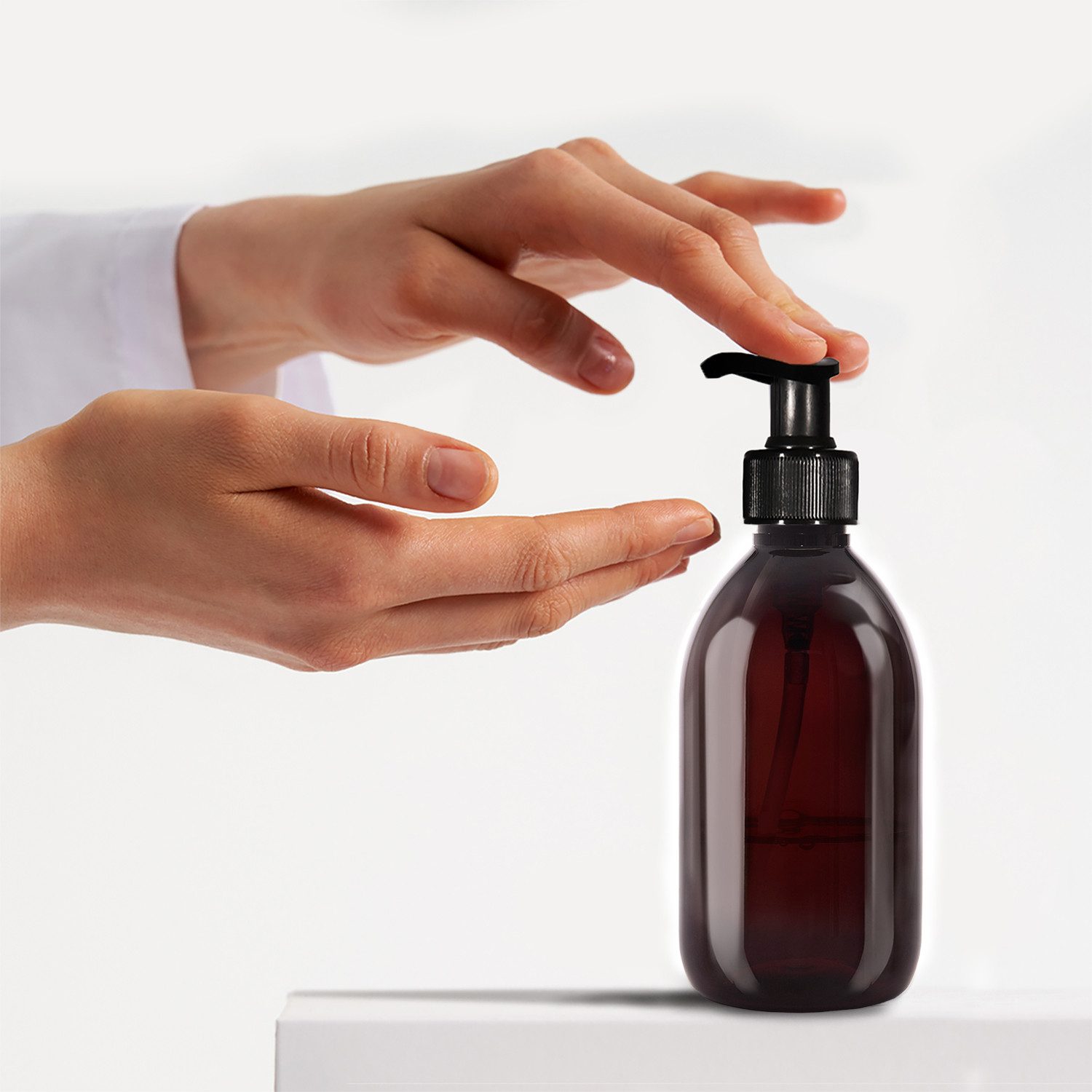 Oputec Seifenspender 3 x 300ml Seifenspender aus Kunststoff braun zum Befüllen – Bild 3 von 5