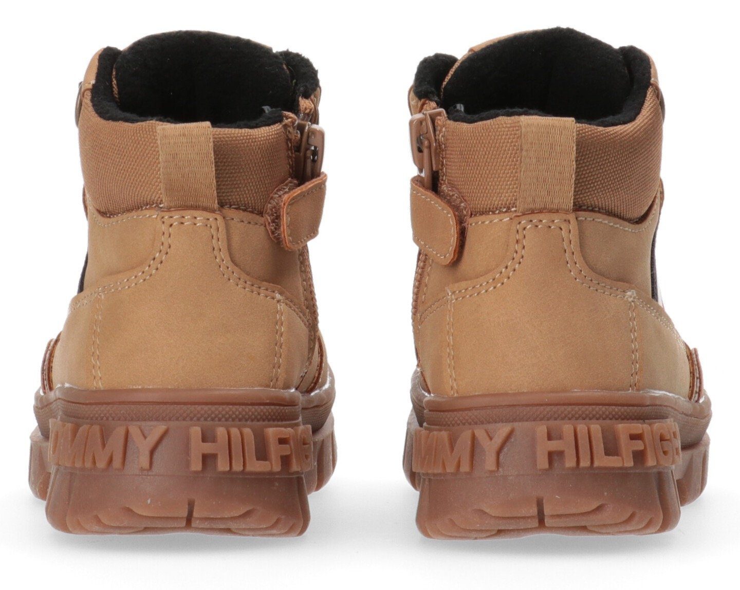 LACE-UP Logoschriftzug Laufsohle Schnürboots auffälligem an Hilfiger der Tommy BOOTIE camel mit