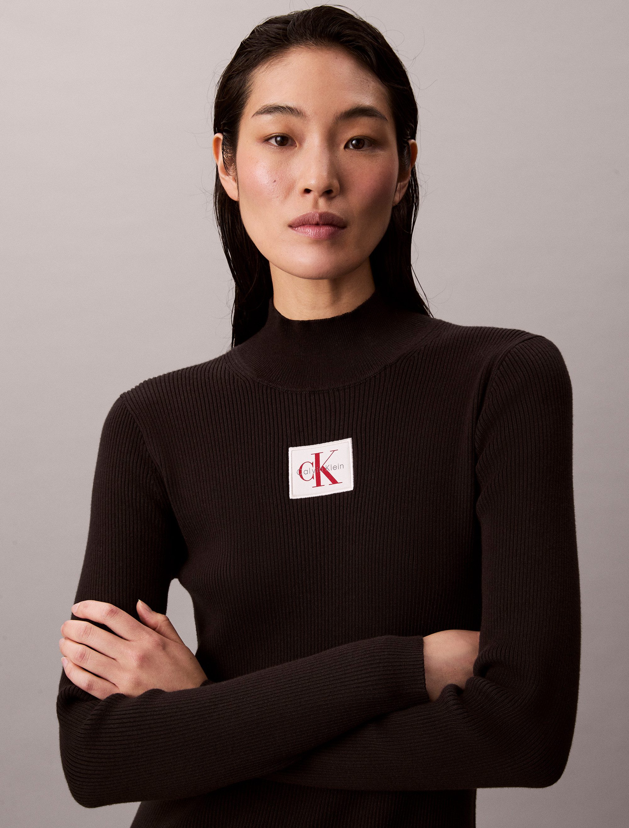 Calvin Klein Jeans Strickkleid LS T NECK MINI DRESS Mit Rundhalsausschnitt, figurbetont