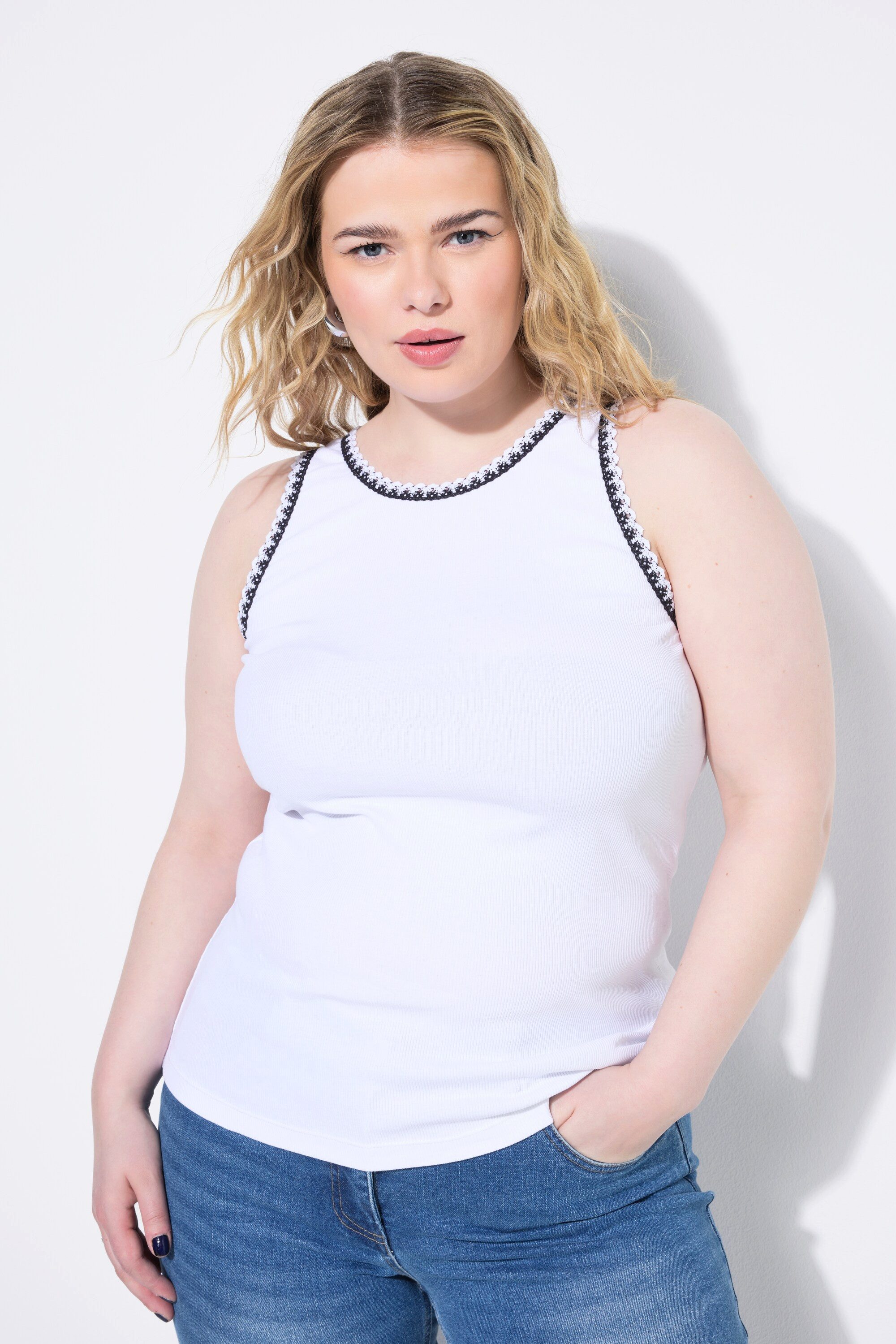 Studio Untold Longtop Ripptop Slim Shape Häkel-Kanten