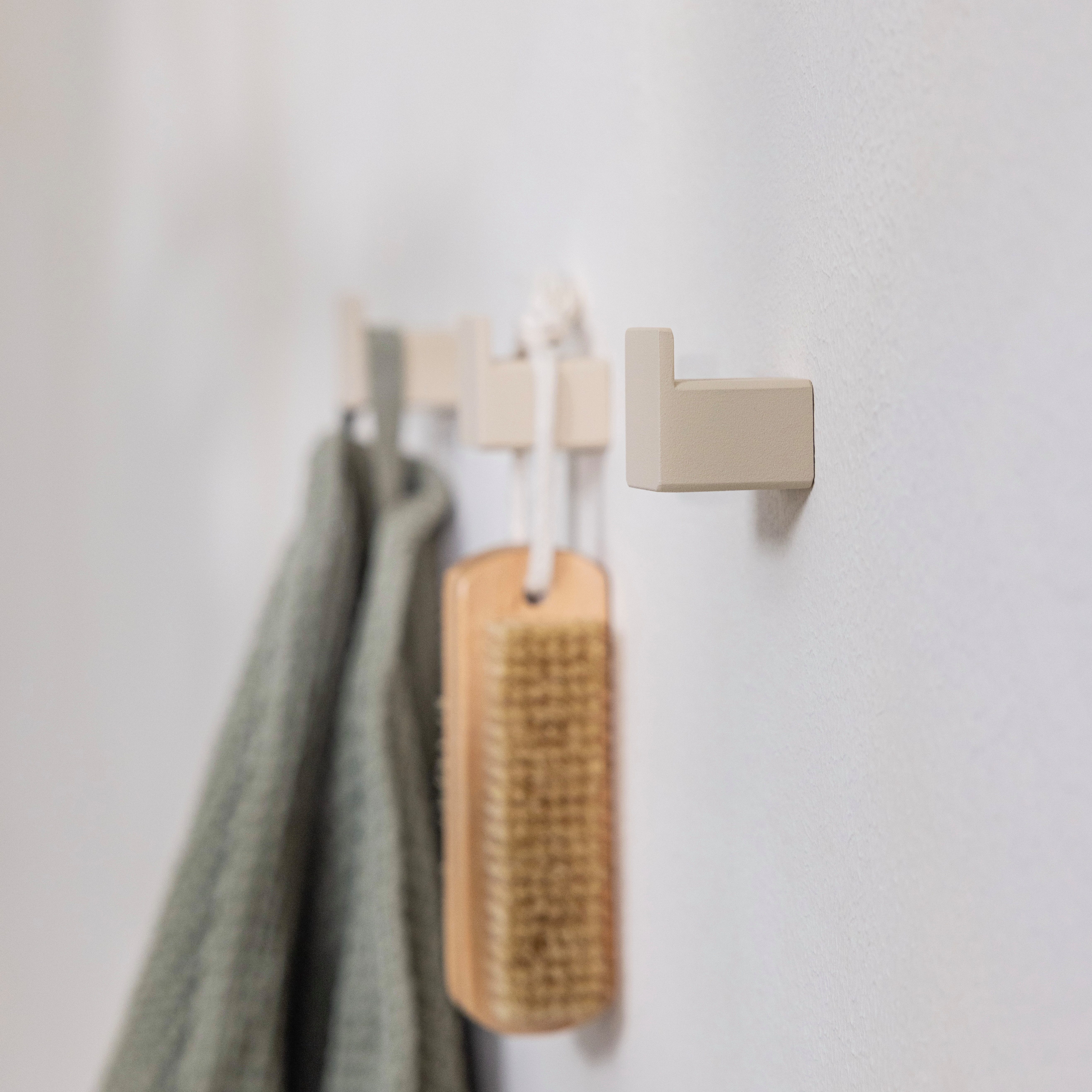 Metallbude Kleiderhaken PALO, Badezimmer, Küche, Flur, (3-St), hochwertige Handtuchhaken, modernes Design, vielseitig einsetzbar
