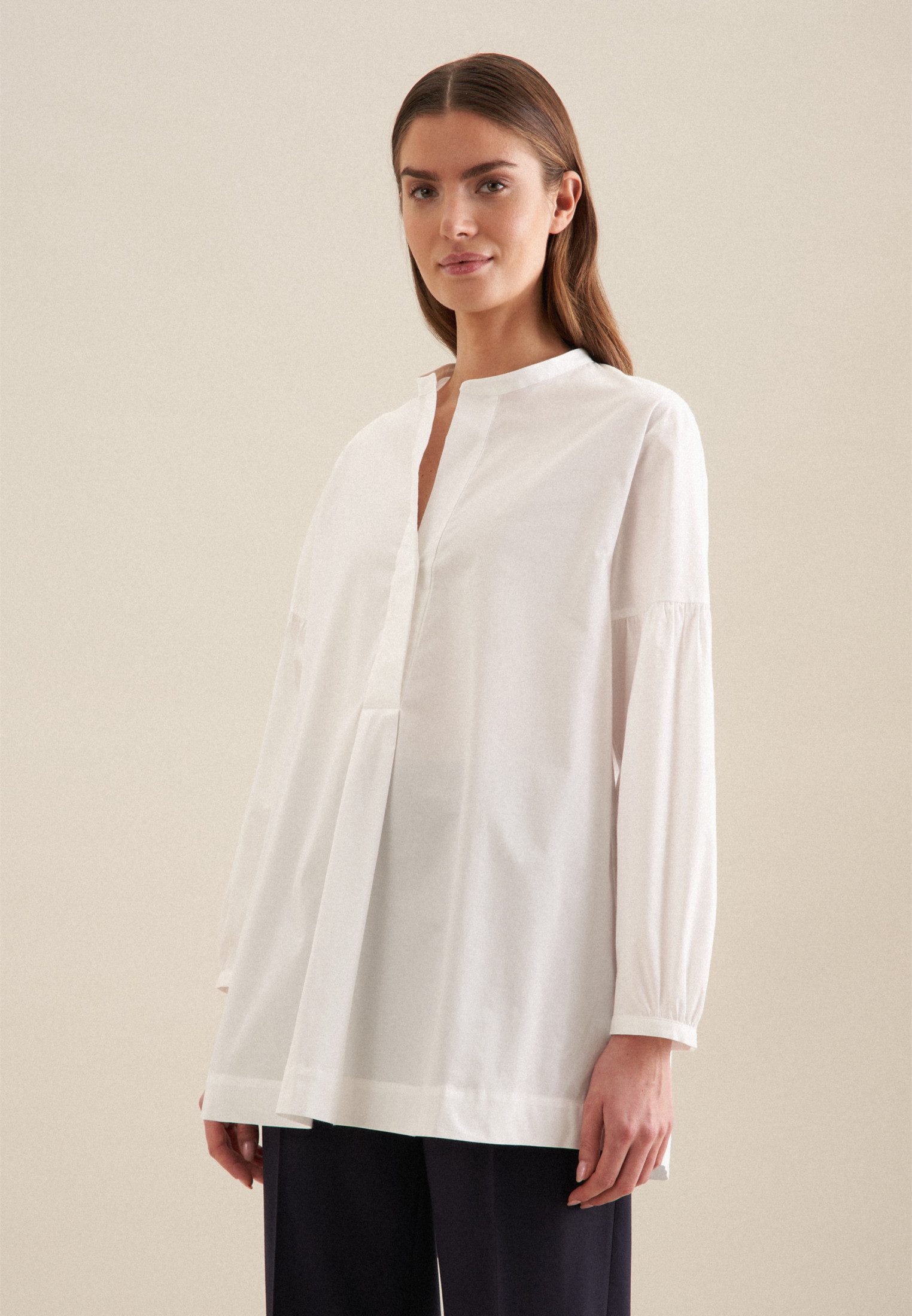 Klassische Bluse Schwarze Rose