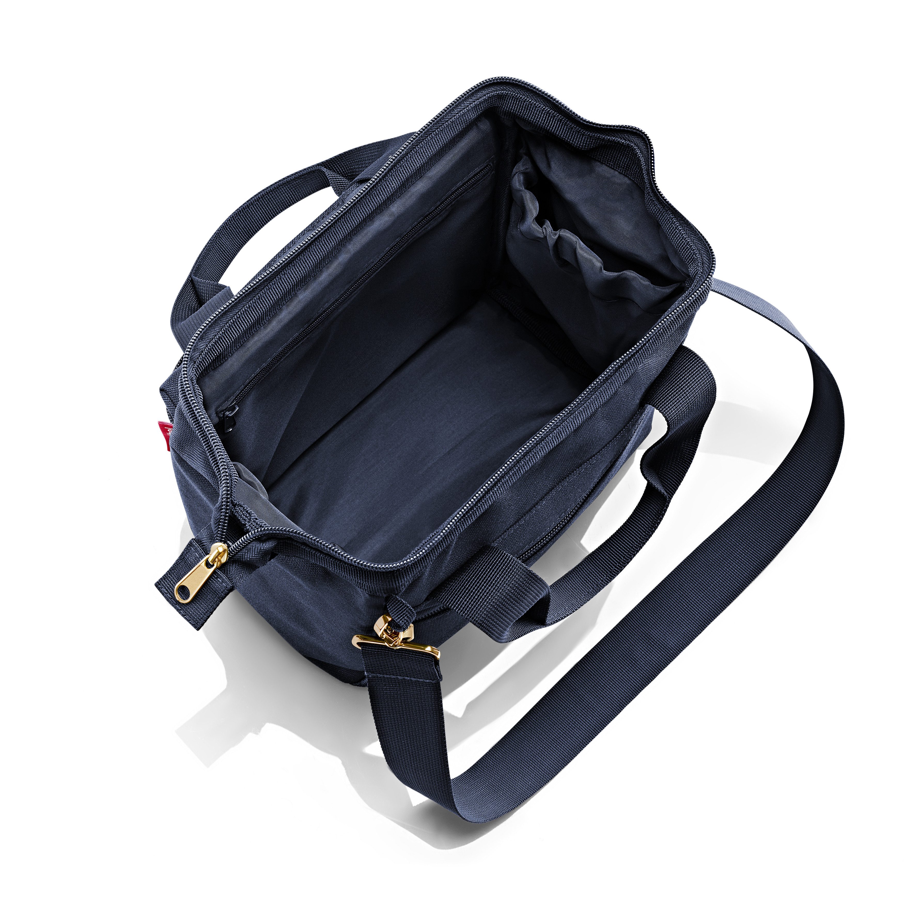 REISENTHEL® Reisetasche reisenthel allrounder cross (1-tlg), Abnehmbarer, verstellbarer Schultergurt mit Karabinerhaken
