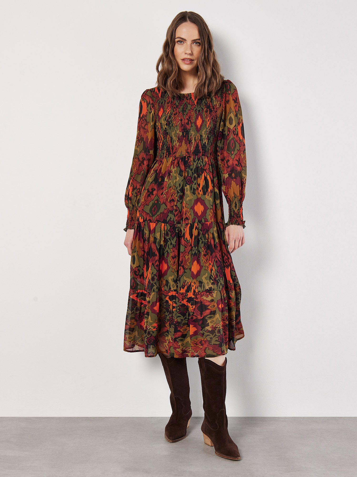 Apricot Druckkleid gemustertes Etagenkleid, mit Smokdetails günstig online kaufen