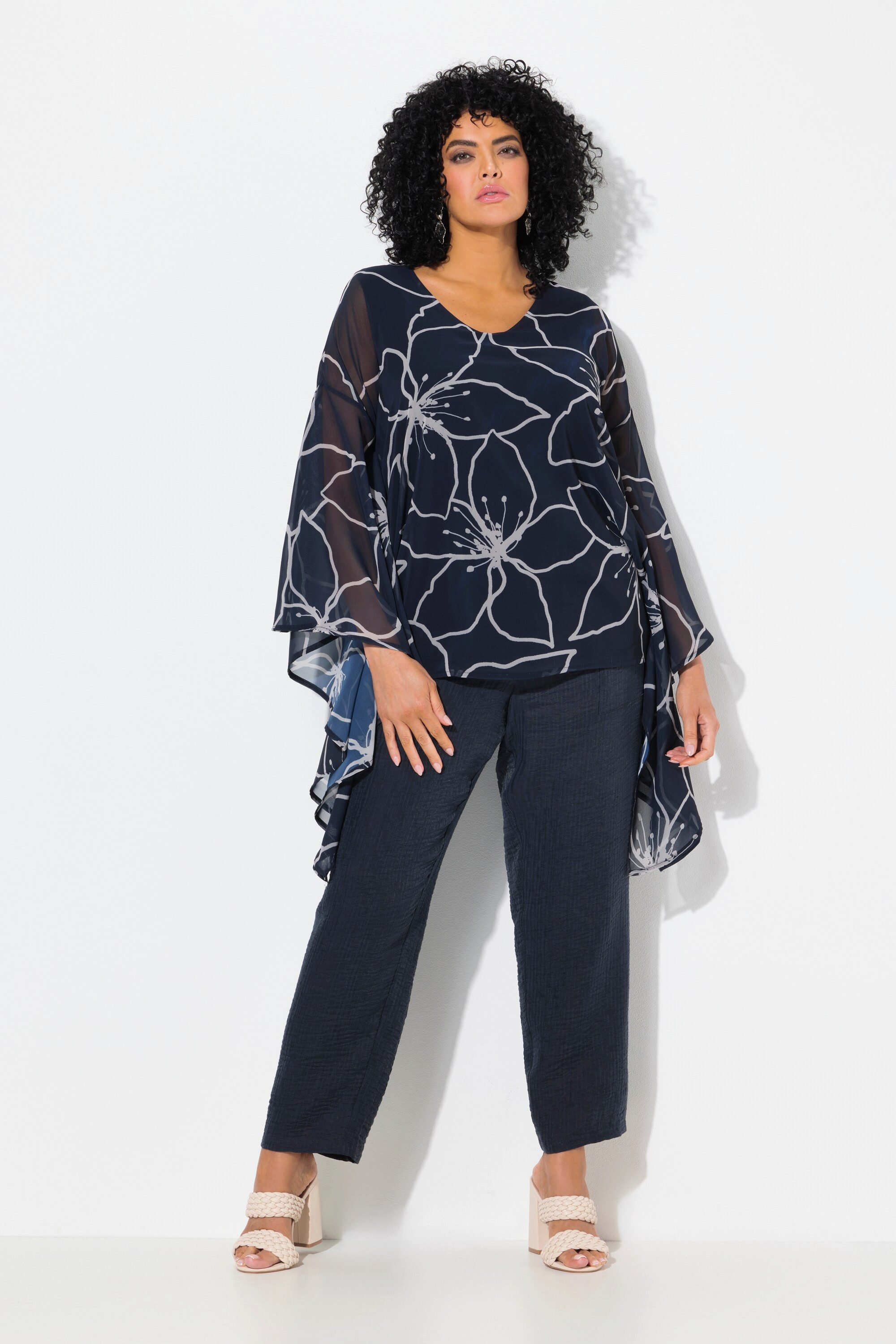 Ulla Popken Tunika Chiffon-Bluse Blüten Oversized V-Ausschnitt