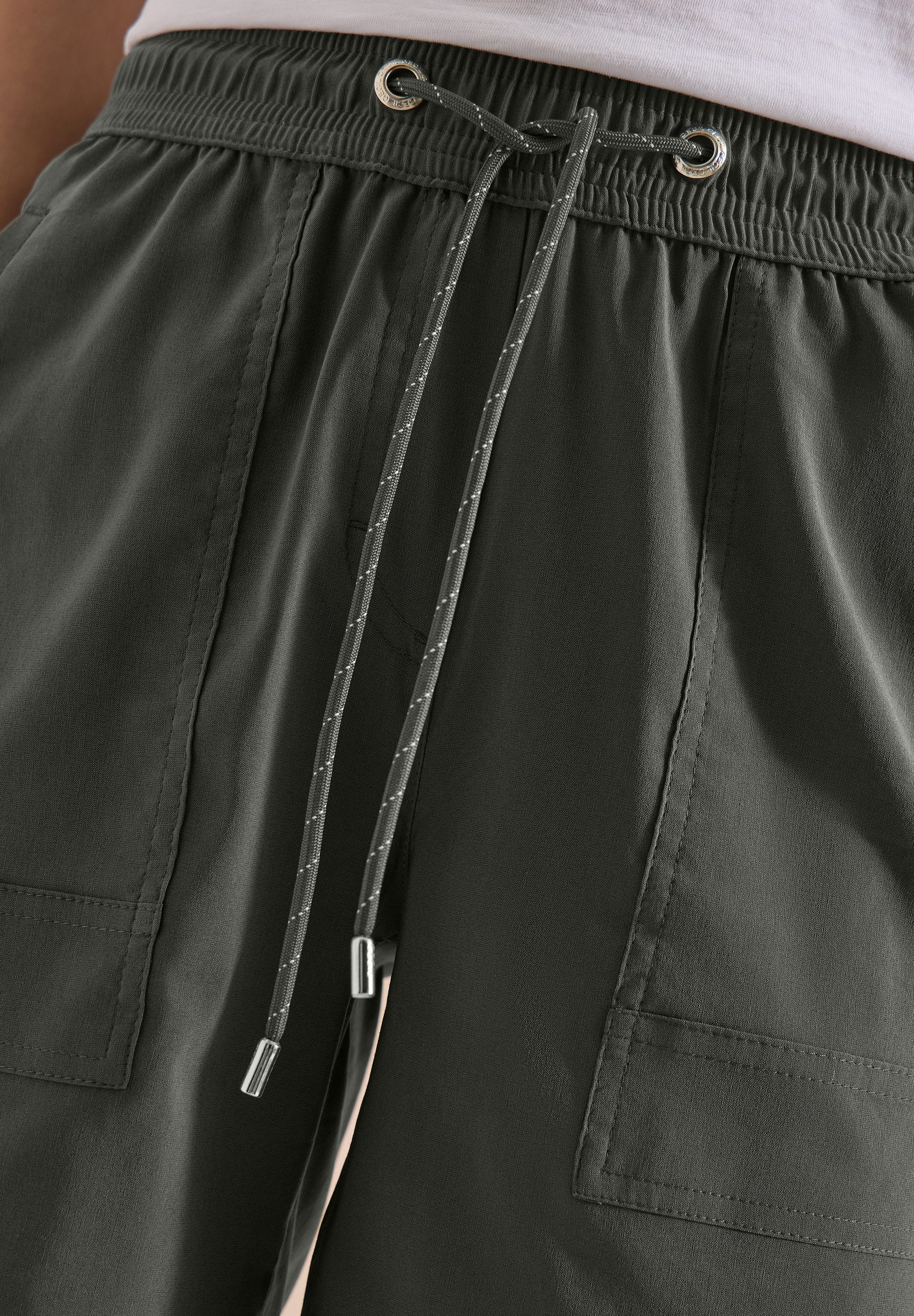 CECIL Shorts Style Chelsea Sommer-Shorts mit elatsichem Bund und Tunnelzug
