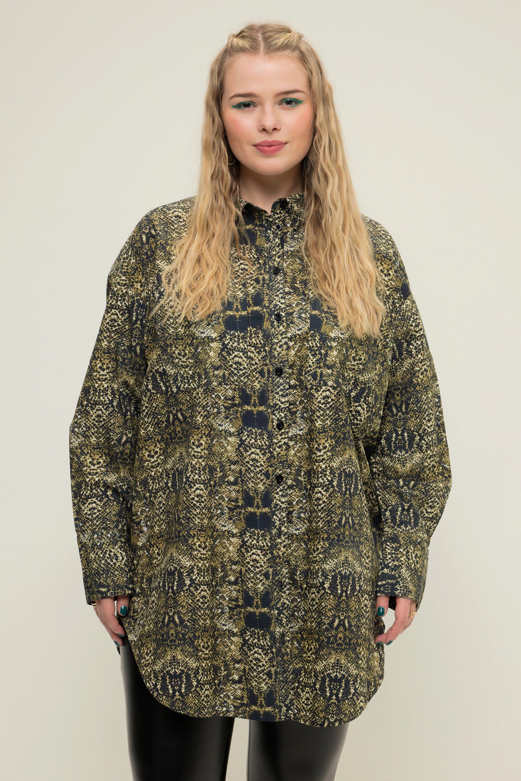 Hemdbluse Hemdbluse oversized Snakeprint Knopfleiste