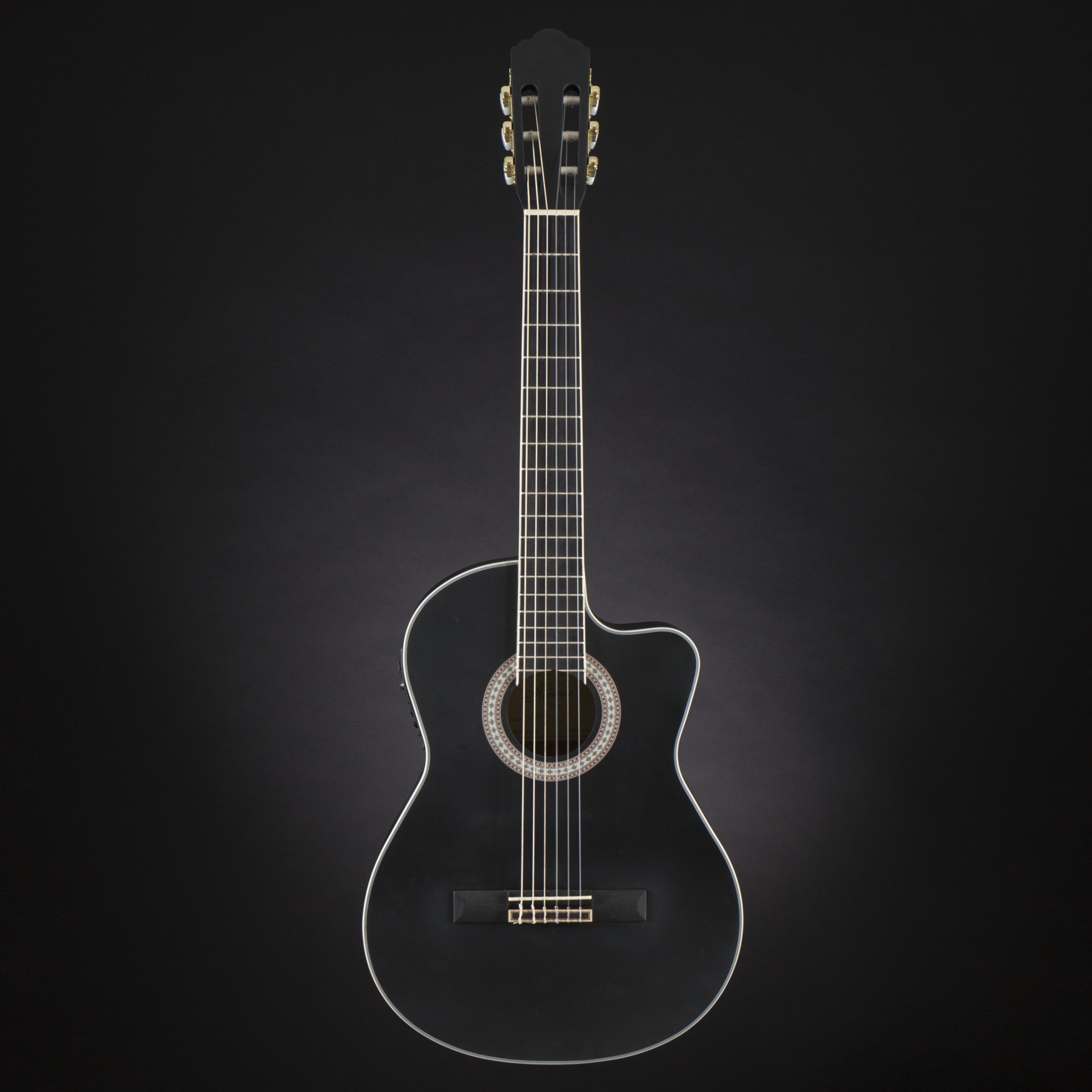 Almeria Konzertgitarre, CC 36 EQ Classic BK 4/4 Konzertgitarre Schwarz Mit Tonabnehmer Cutaway Fichtendecke Sapele Boden und Zargen Mattes Finish 19 Bünde Ideal für Anfänger, Konzertgitarren, 4/4 Konzertgitarren, CC 36 EQ Classic BK 4/4, Konzertgitarre, Tonabnehmer, Cutaway