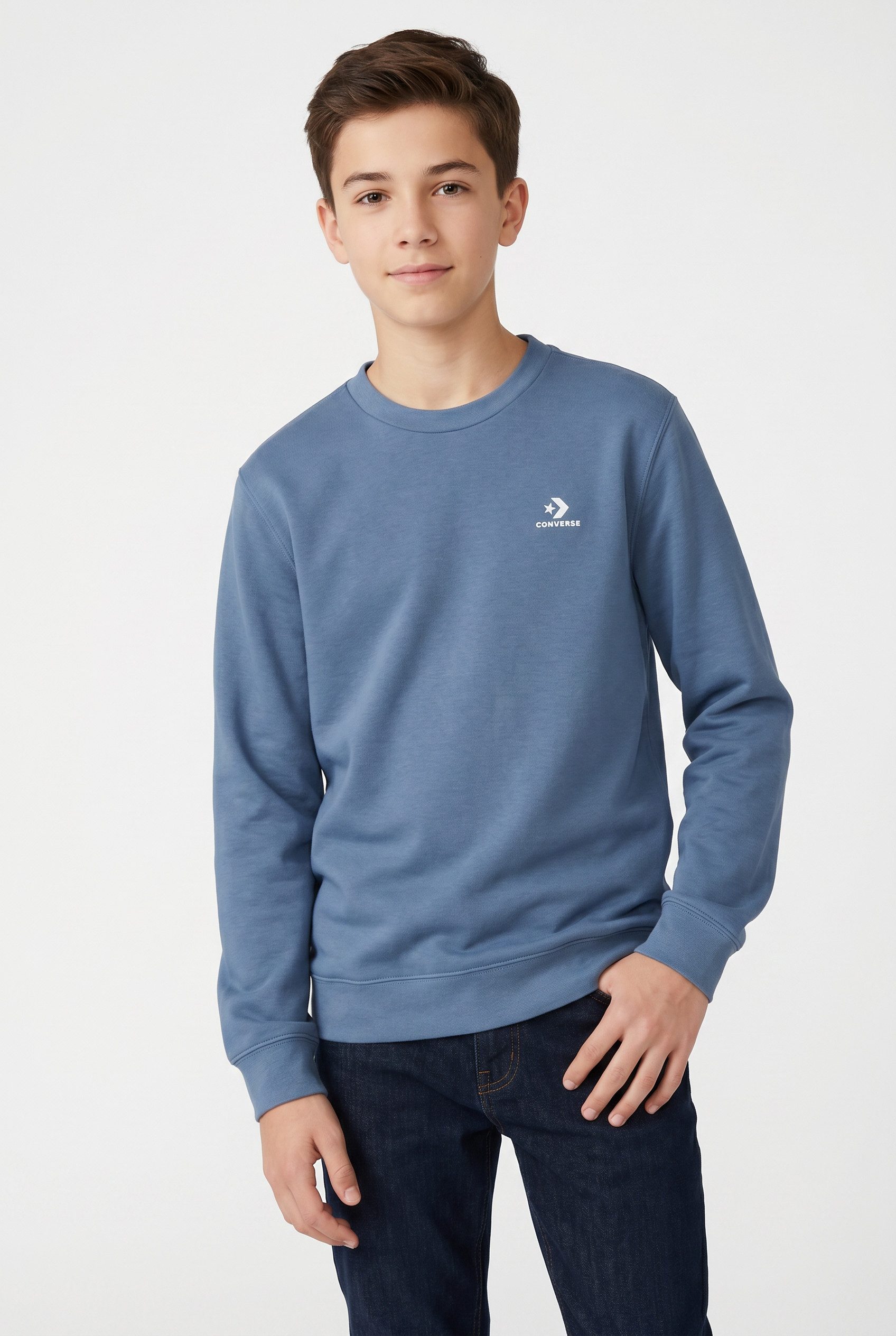 Converse Sweater GO-TO EMBROIDERED STAR CHEVRON STANDARD-FIT CREW sportlicher Stil, mit Rundhalsausschnitt, Langarm, unifarbenes Design