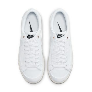Nike Nike Blazer Low Platform Canvas Sneaker Sneaker