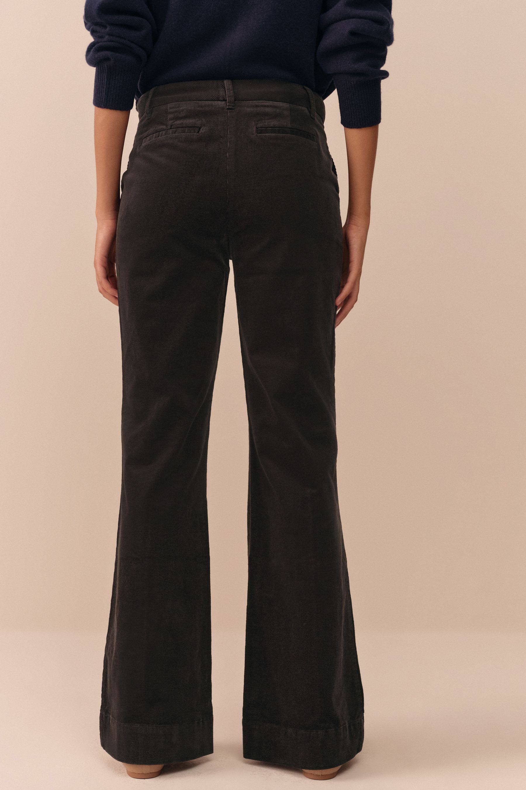 Next Bootcuthose N. Premium Bootcut-Cordhose, Kurzgröße (1-tlg) günstig online kaufen