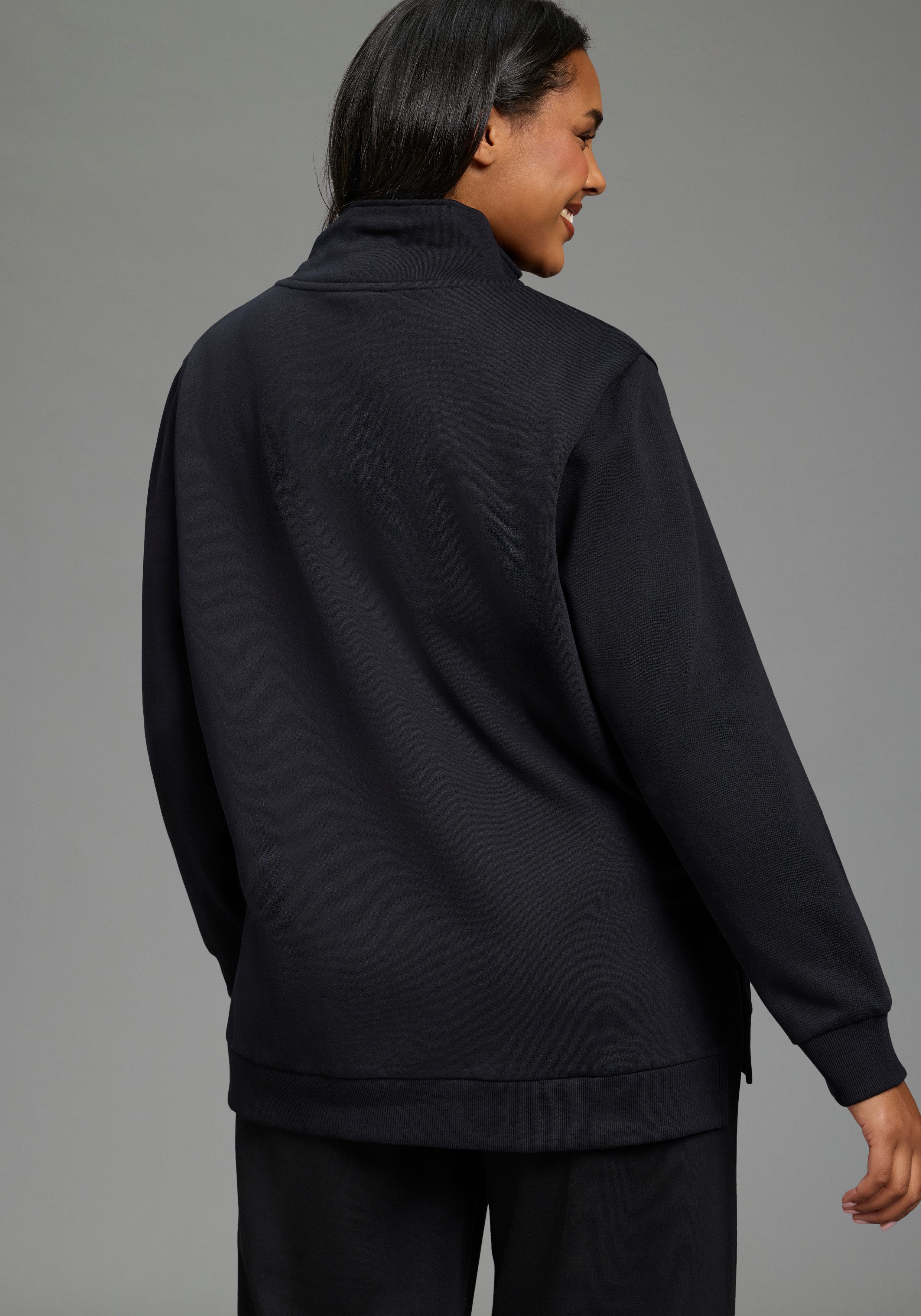 Laura Scott CURVE Longsweatshirt Große Größen mit Stehkragen, aus angerauter Sweatware, lässig geschnitten – Bild 2 von 5