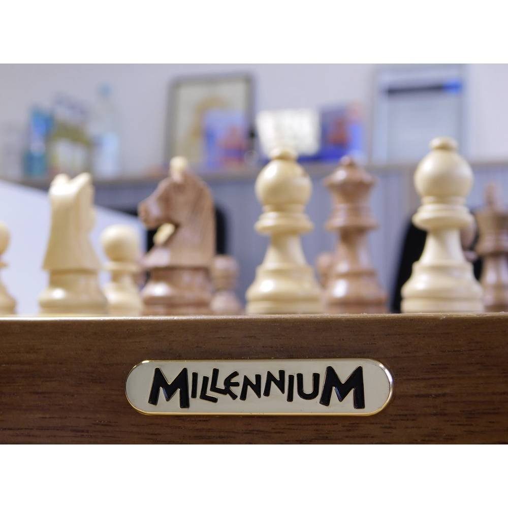 Millennium Millenium Schachcomputer M830