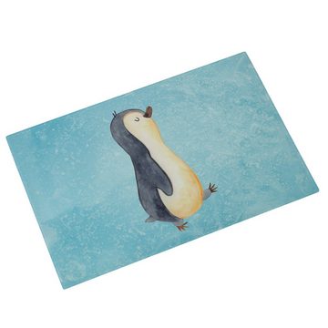 Mr. & Mrs. Panda Servierbrett Pinguin marschieren - Eisblau - Geschenk, Frühaufsteher, Pinguine, Sc, Premium Glas, (1-St), Handgefertigte Gravuren